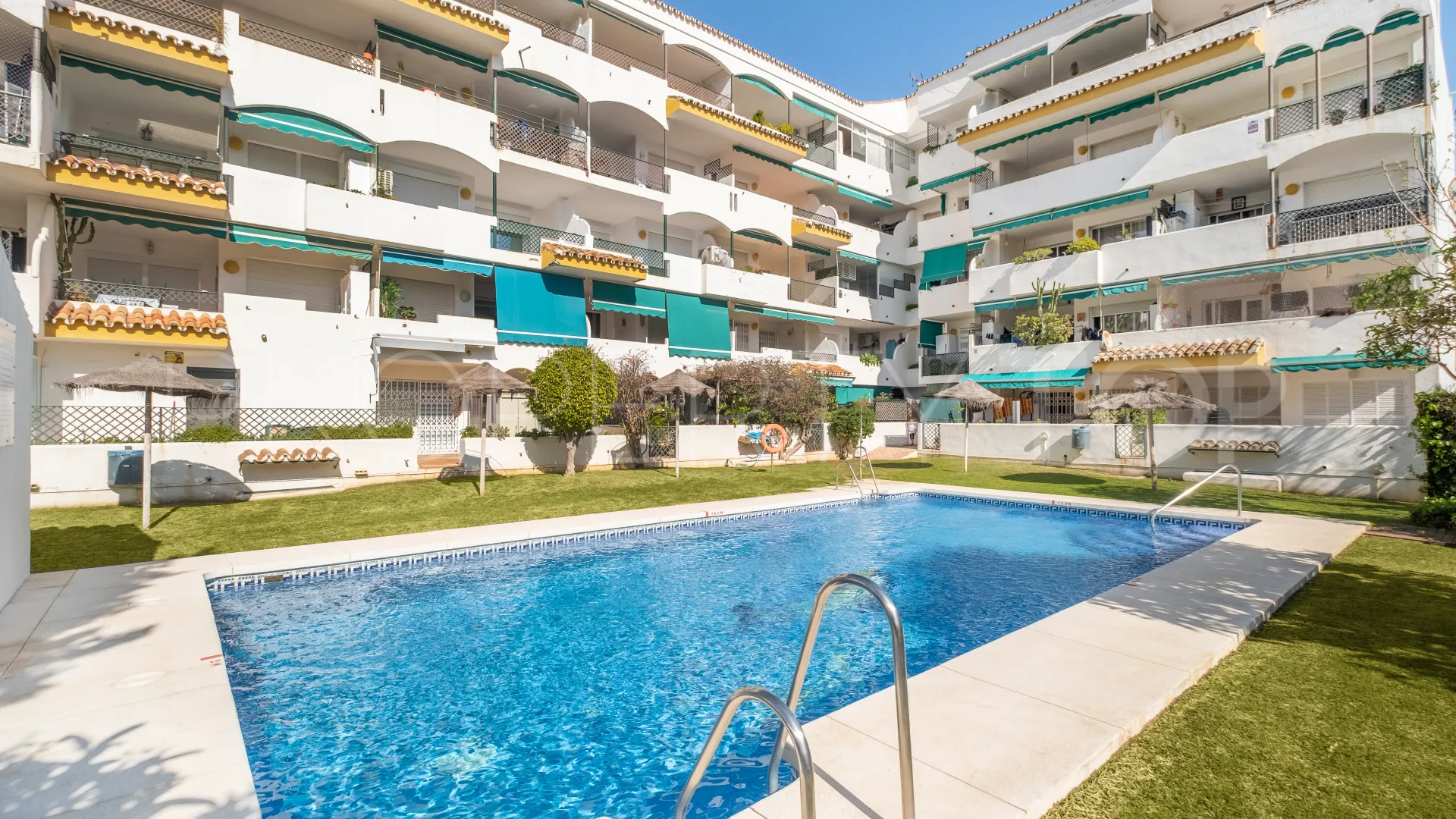 Comprar apartamento en Cabopino