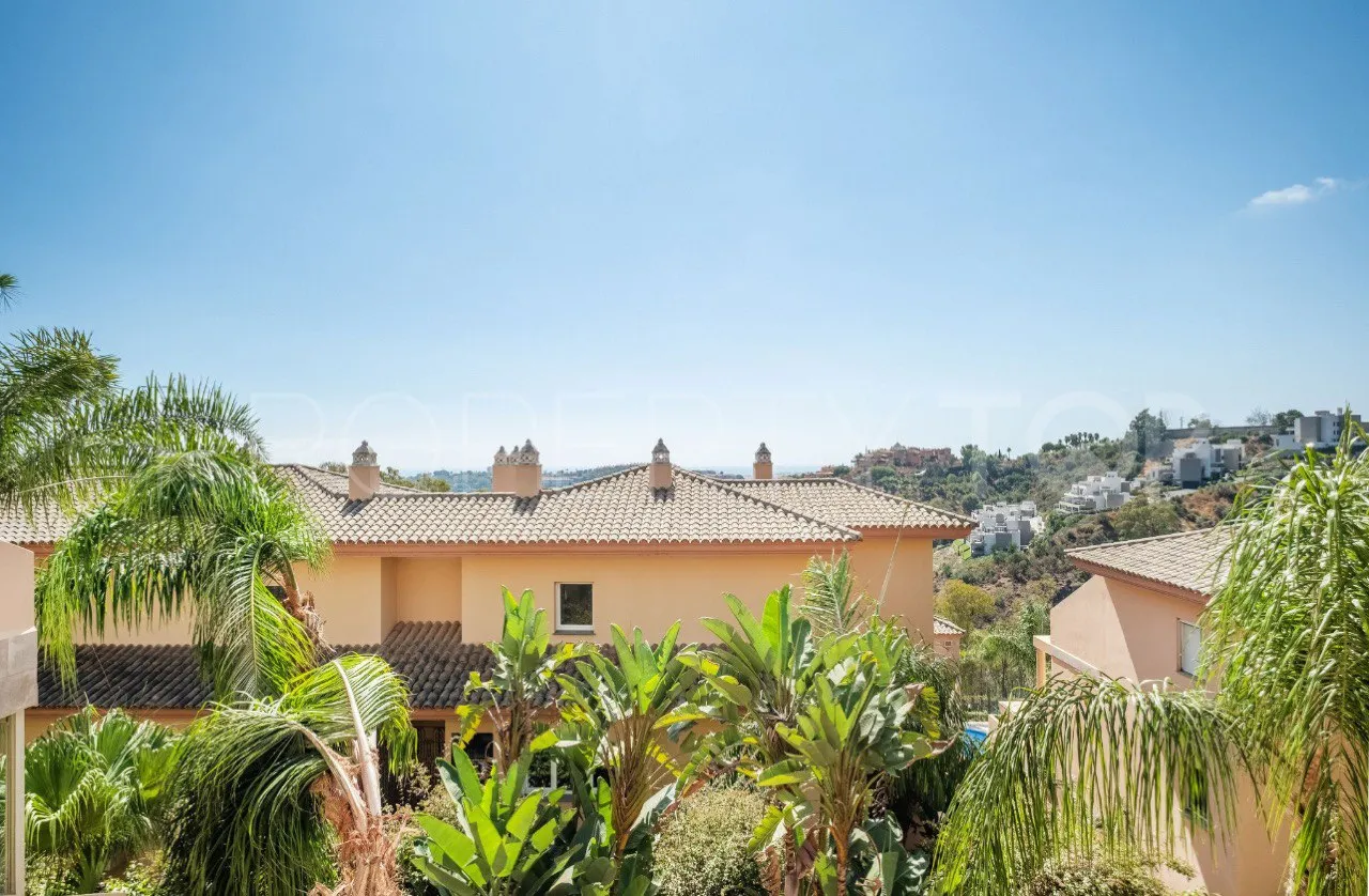 Nueva Andalucia apartment for sale