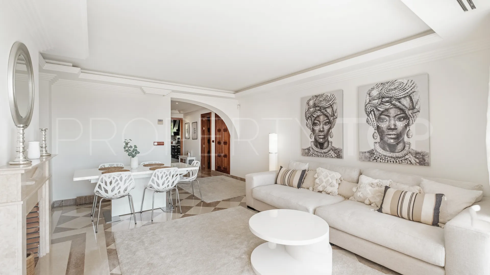 Nueva Andalucia apartment for sale