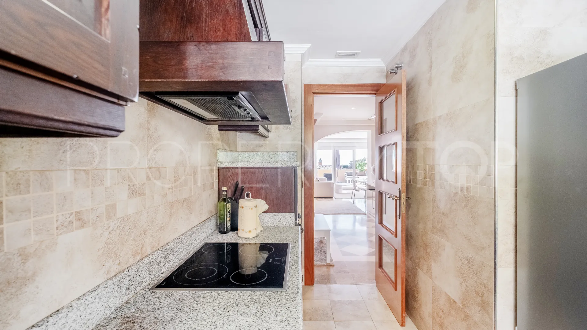 Nueva Andalucia apartment for sale