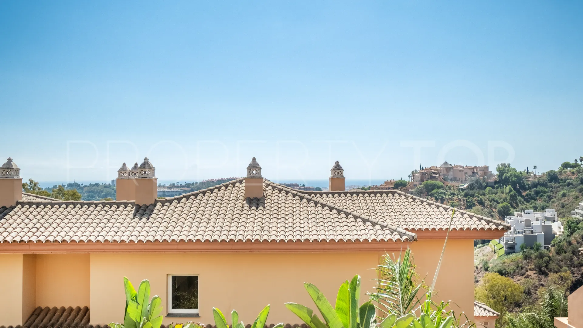 Nueva Andalucia apartment for sale