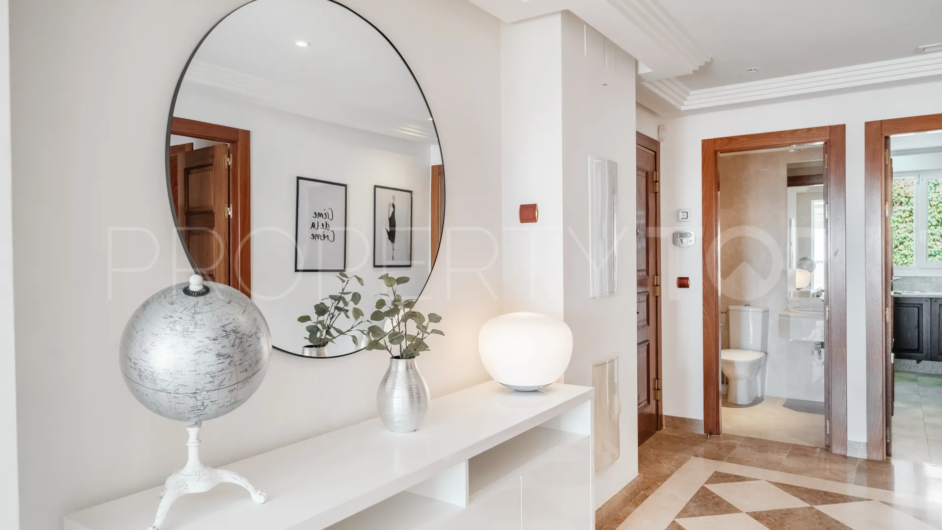 Nueva Andalucia apartment for sale
