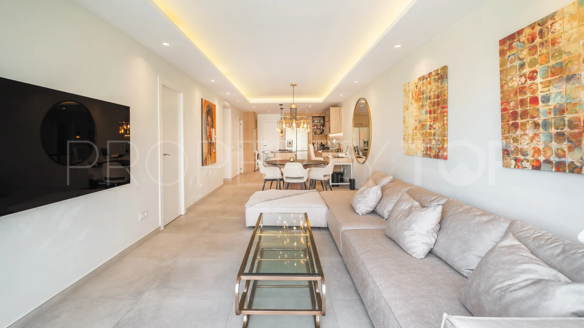 Apartamento en venta de 3 dormitorios en Nueva Andalucia