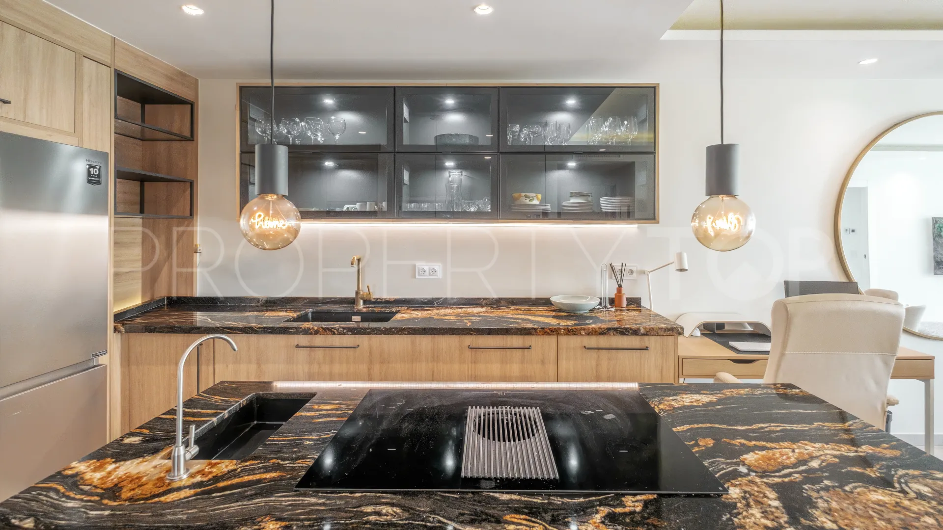 Apartamento en venta de 3 dormitorios en Nueva Andalucia
