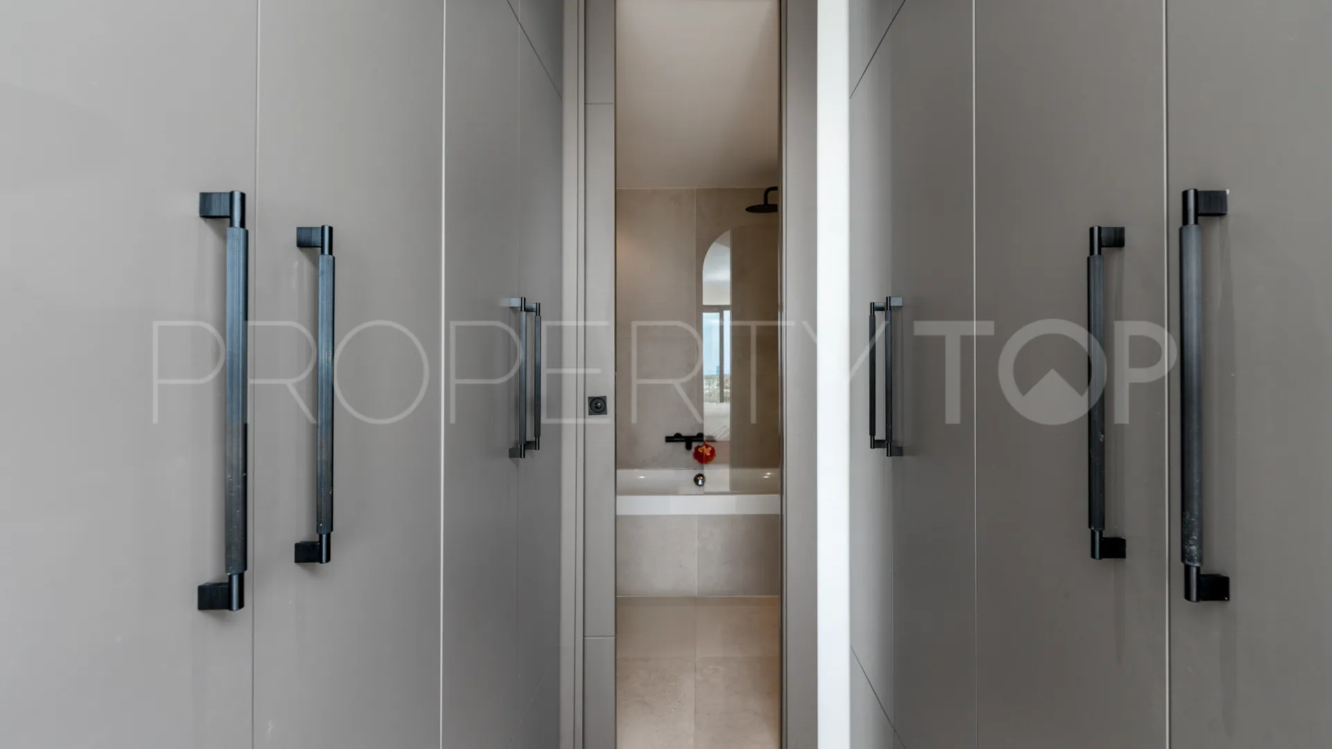 4 bedrooms La Quinta town house for sale