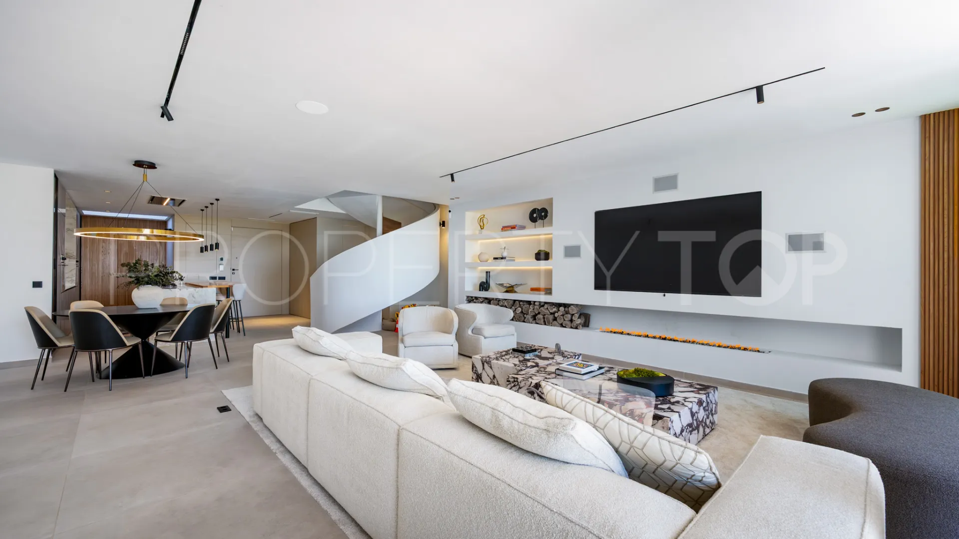 4 bedrooms La Quinta town house for sale