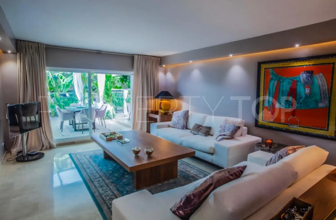 Buy apartment in Las Lomas del Marbella Club