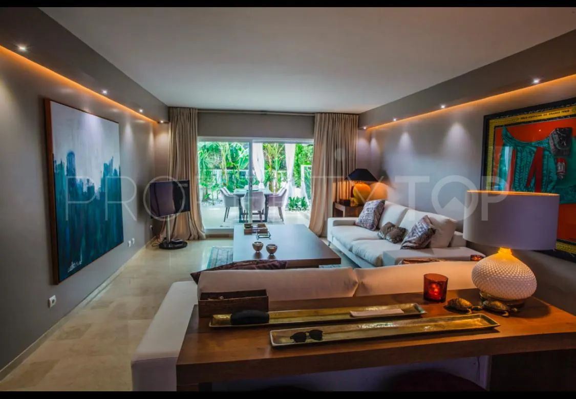 Buy apartment in Las Lomas del Marbella Club