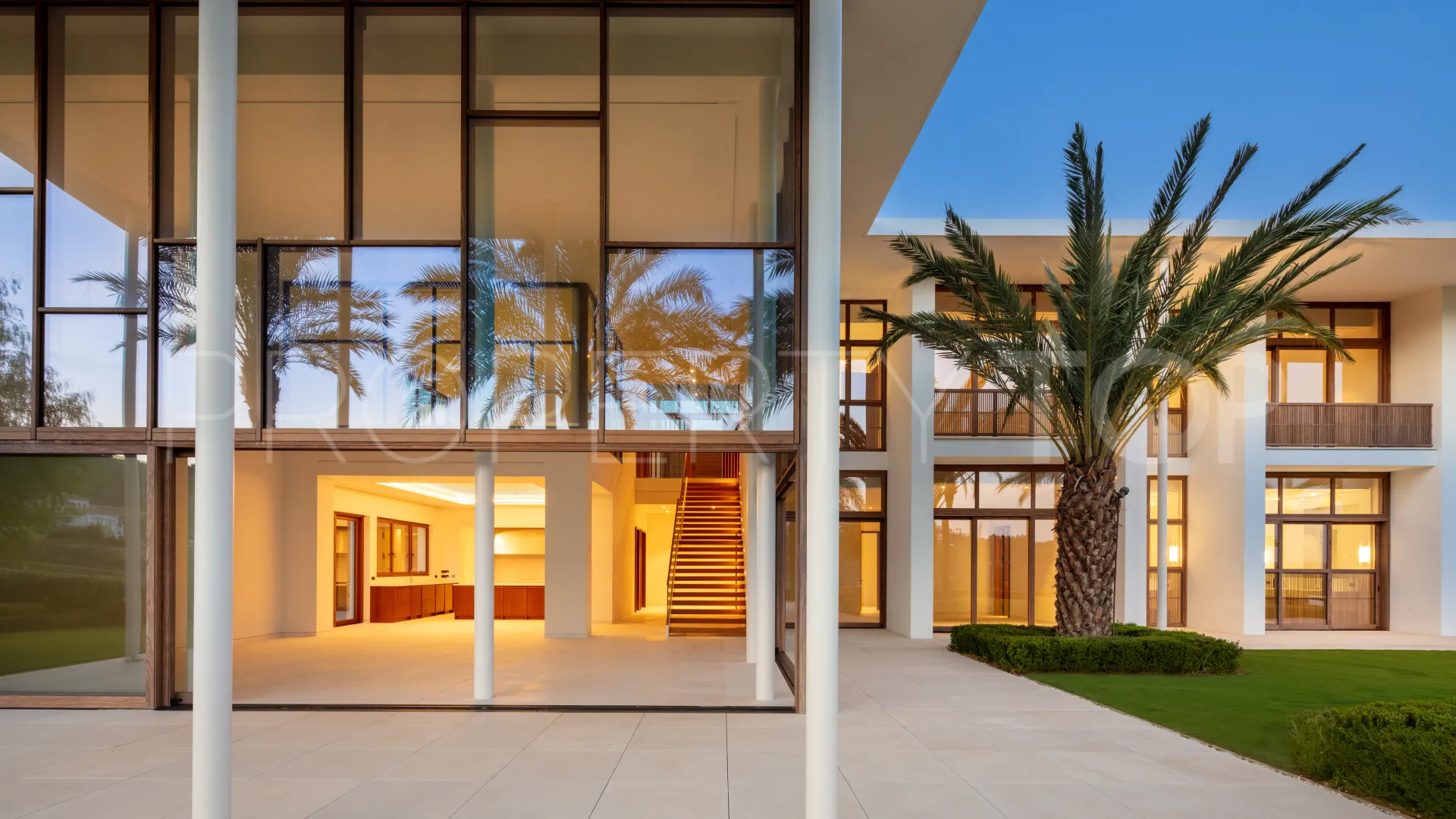 For sale villa in Finca Cortesin