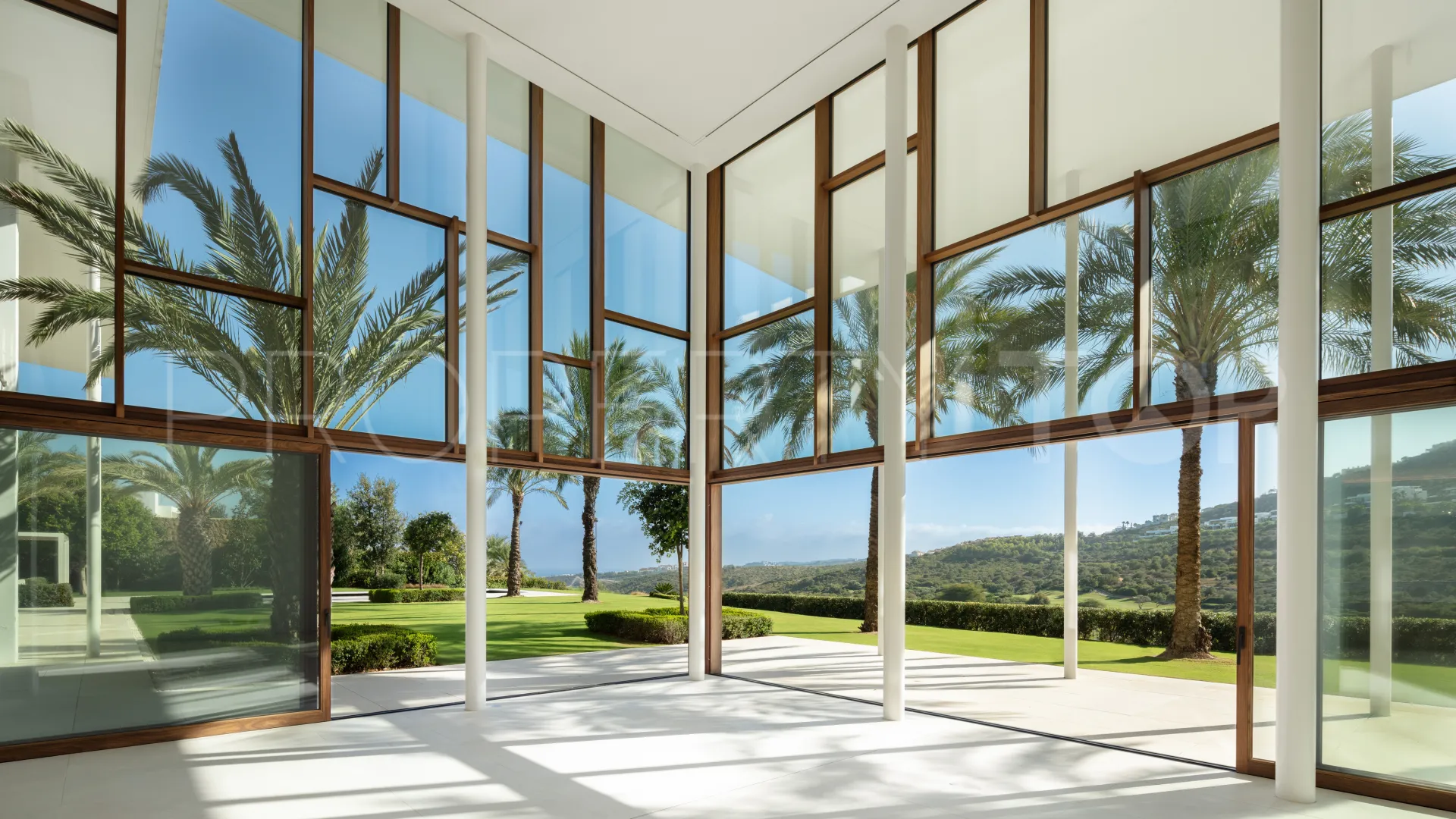 For sale villa in Finca Cortesin