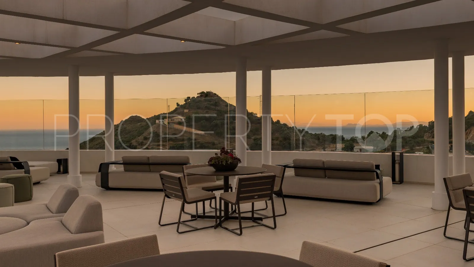 For sale 2 bedrooms apartment in Palo Alto