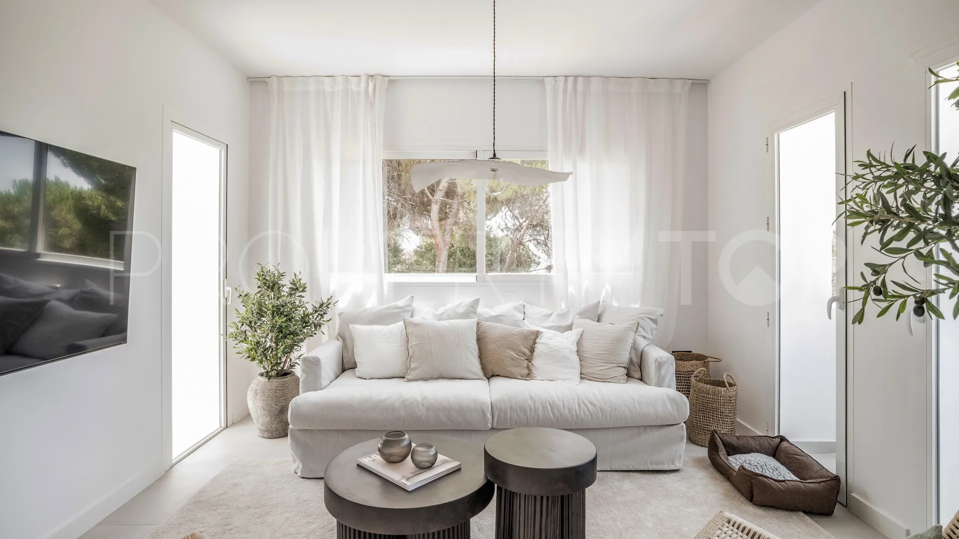 Se vende duplex planta baja en La Quinta de 3 dormitorios