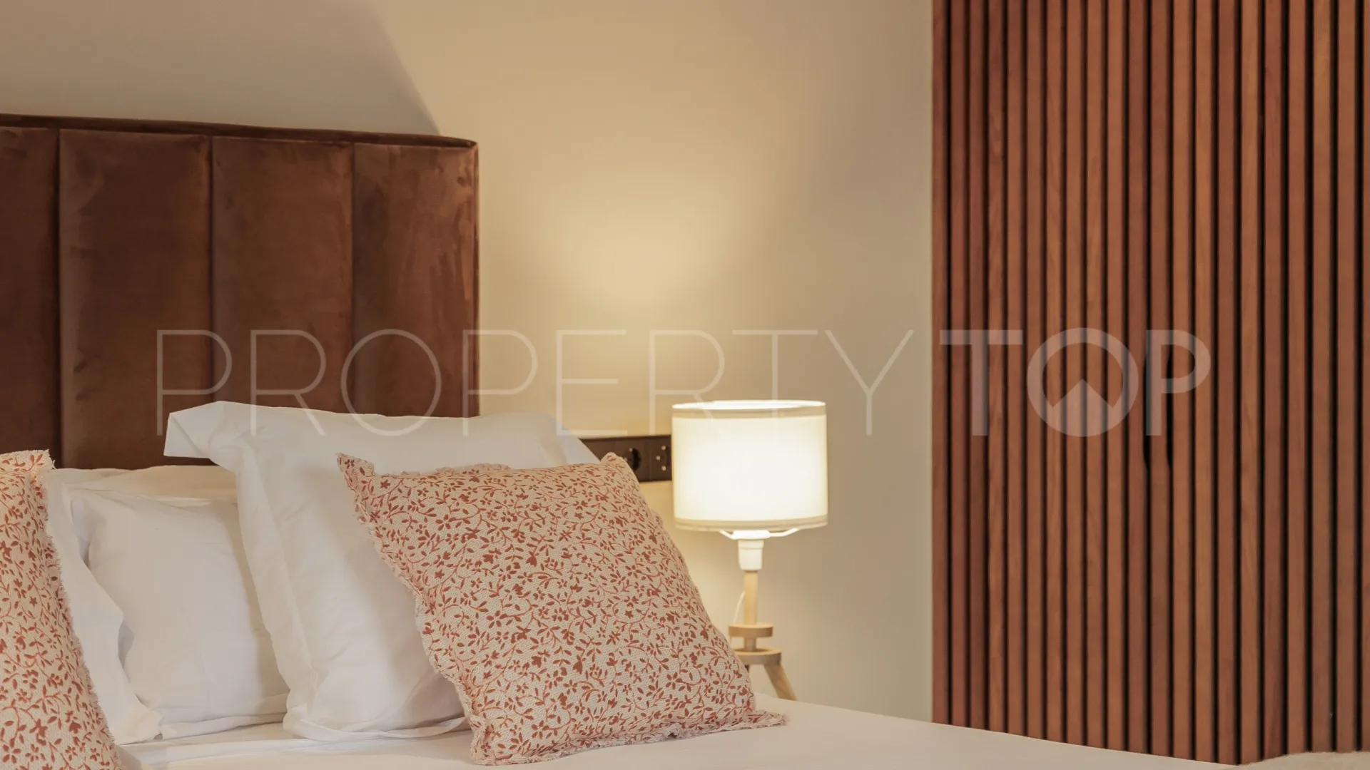 For sale Golden Mile villa