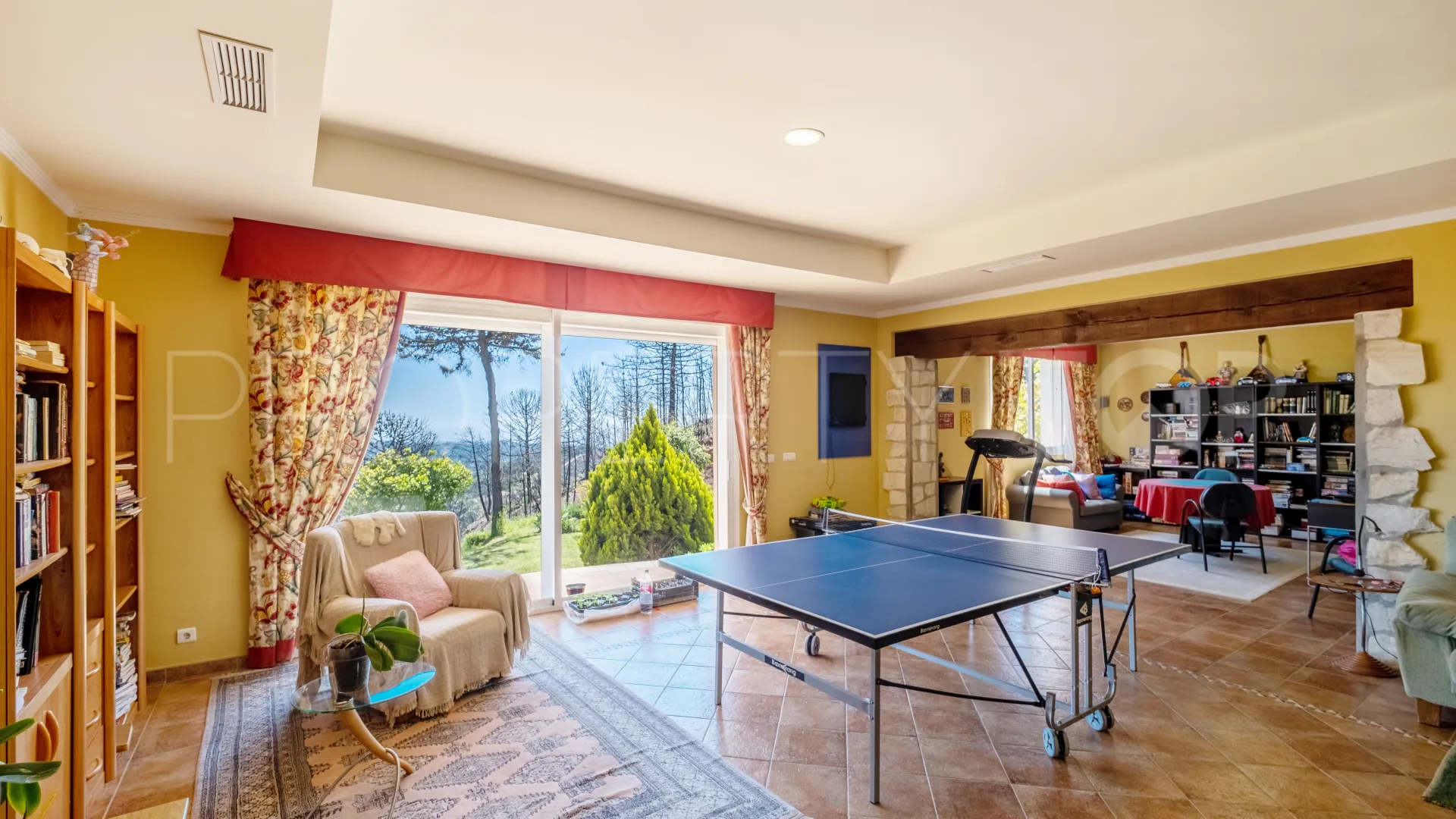 Forest Hills 7 bedrooms finca for sale
