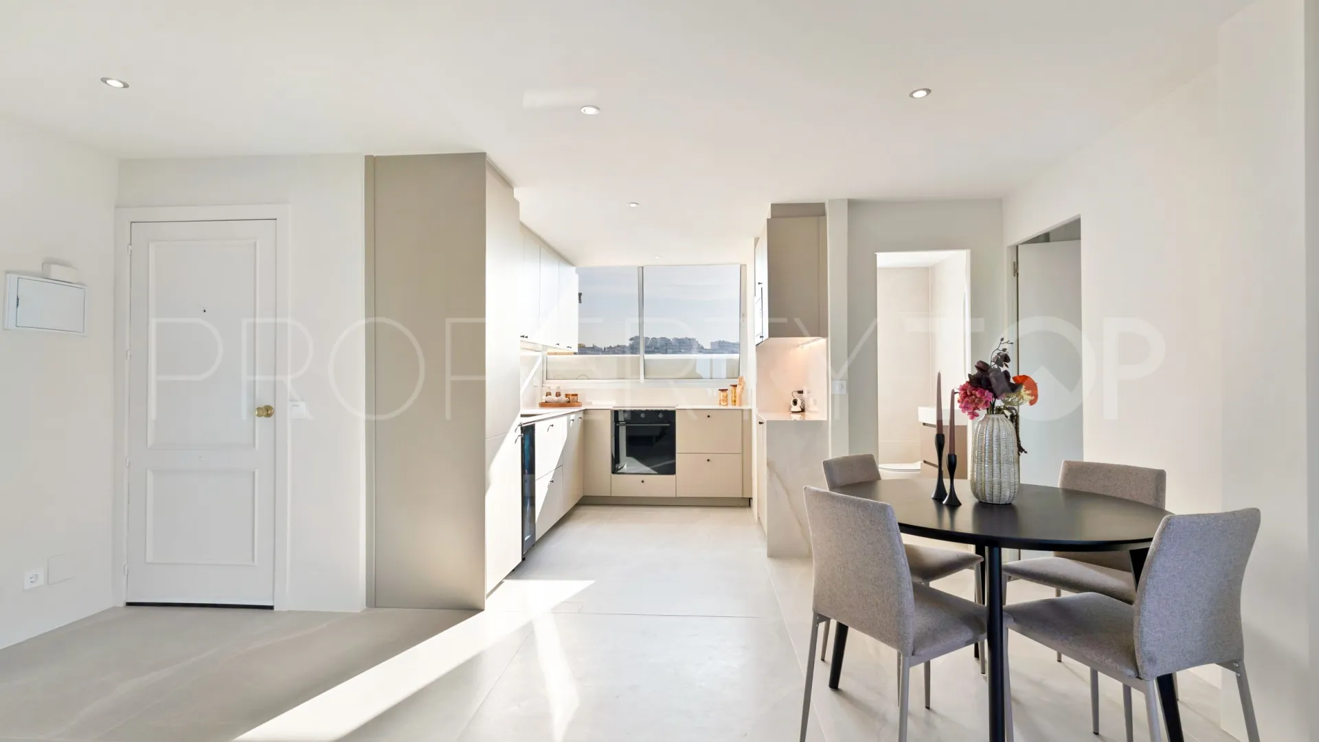Buy apartment in Riviera del Sol with 2 bedrooms