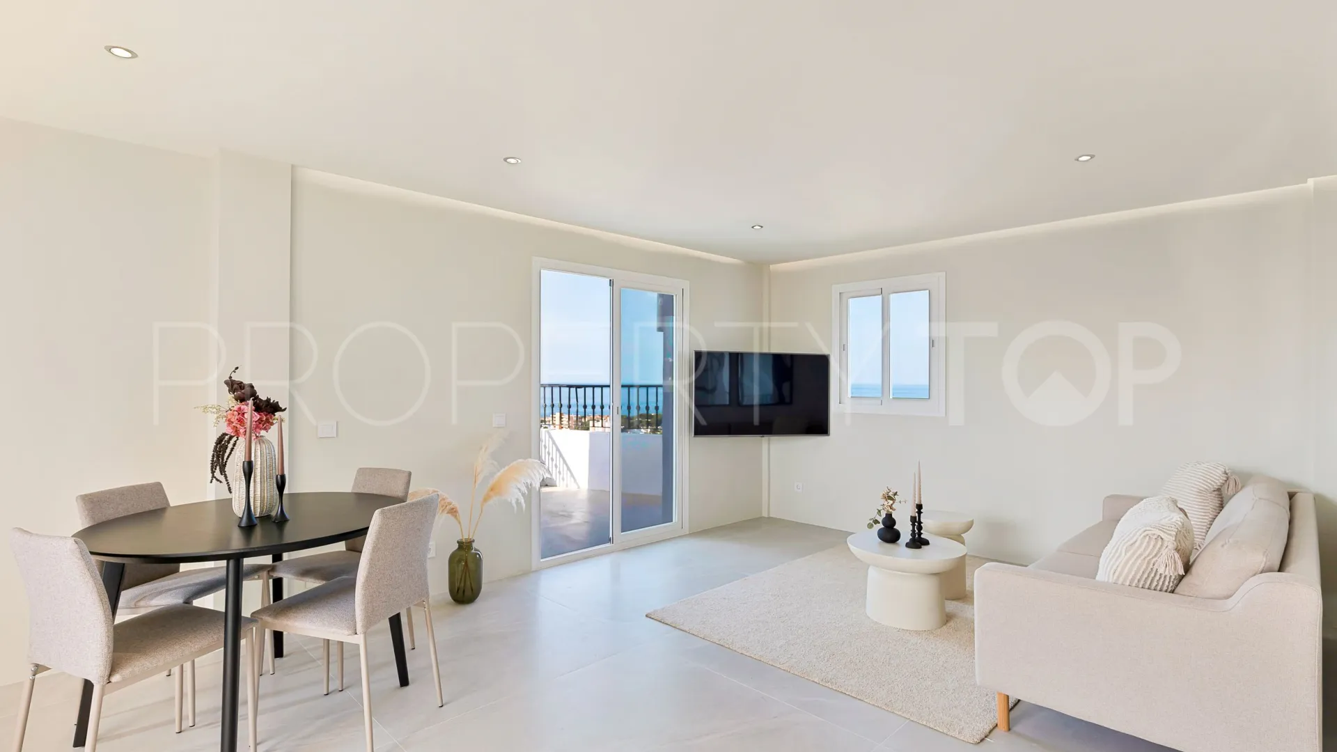 Buy apartment in Riviera del Sol with 2 bedrooms