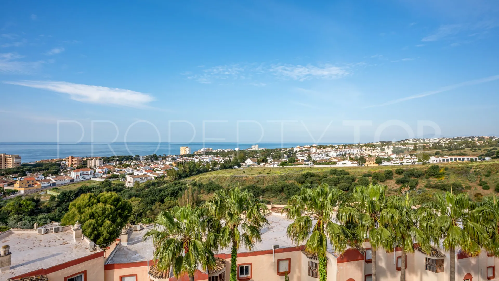Buy apartment in Riviera del Sol with 2 bedrooms