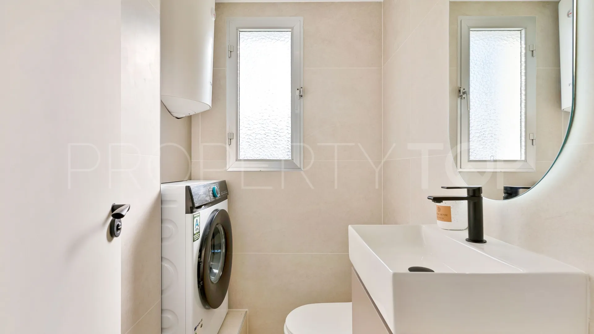 Buy apartment in Riviera del Sol with 2 bedrooms