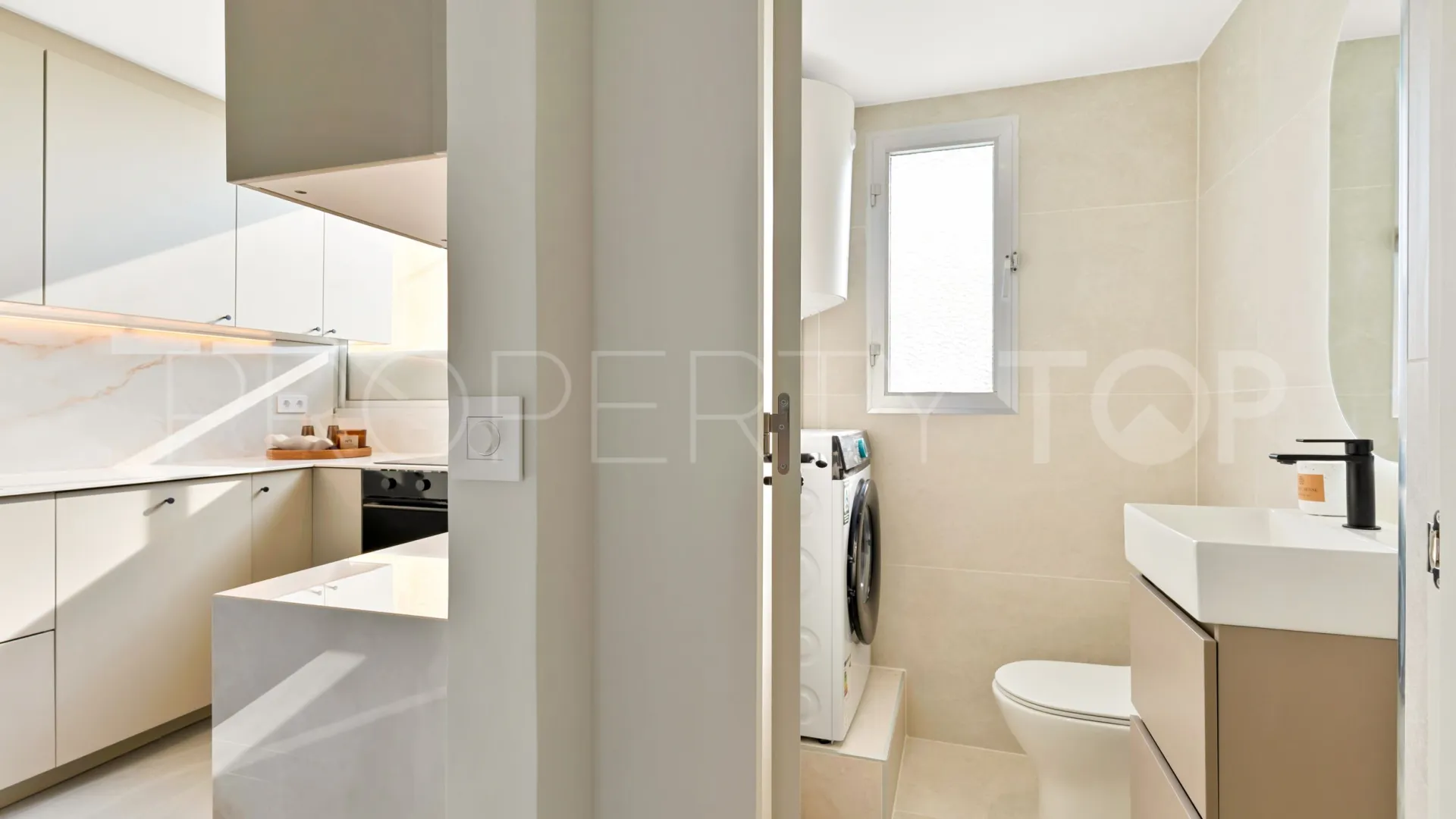 Buy apartment in Riviera del Sol with 2 bedrooms