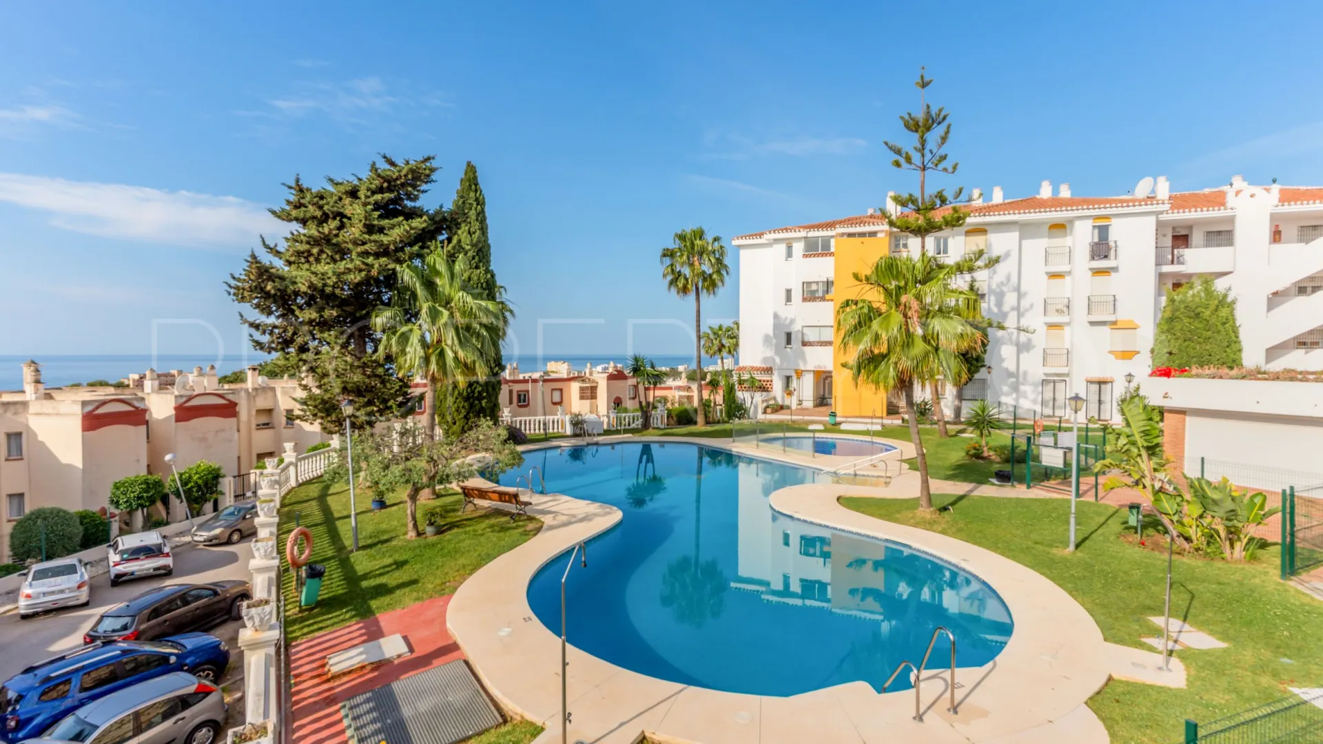 Buy apartment in Riviera del Sol with 2 bedrooms