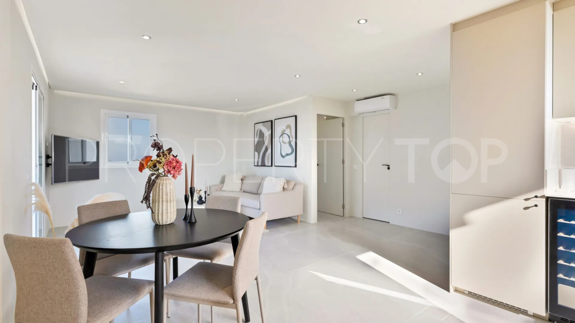 Buy apartment in Riviera del Sol with 2 bedrooms