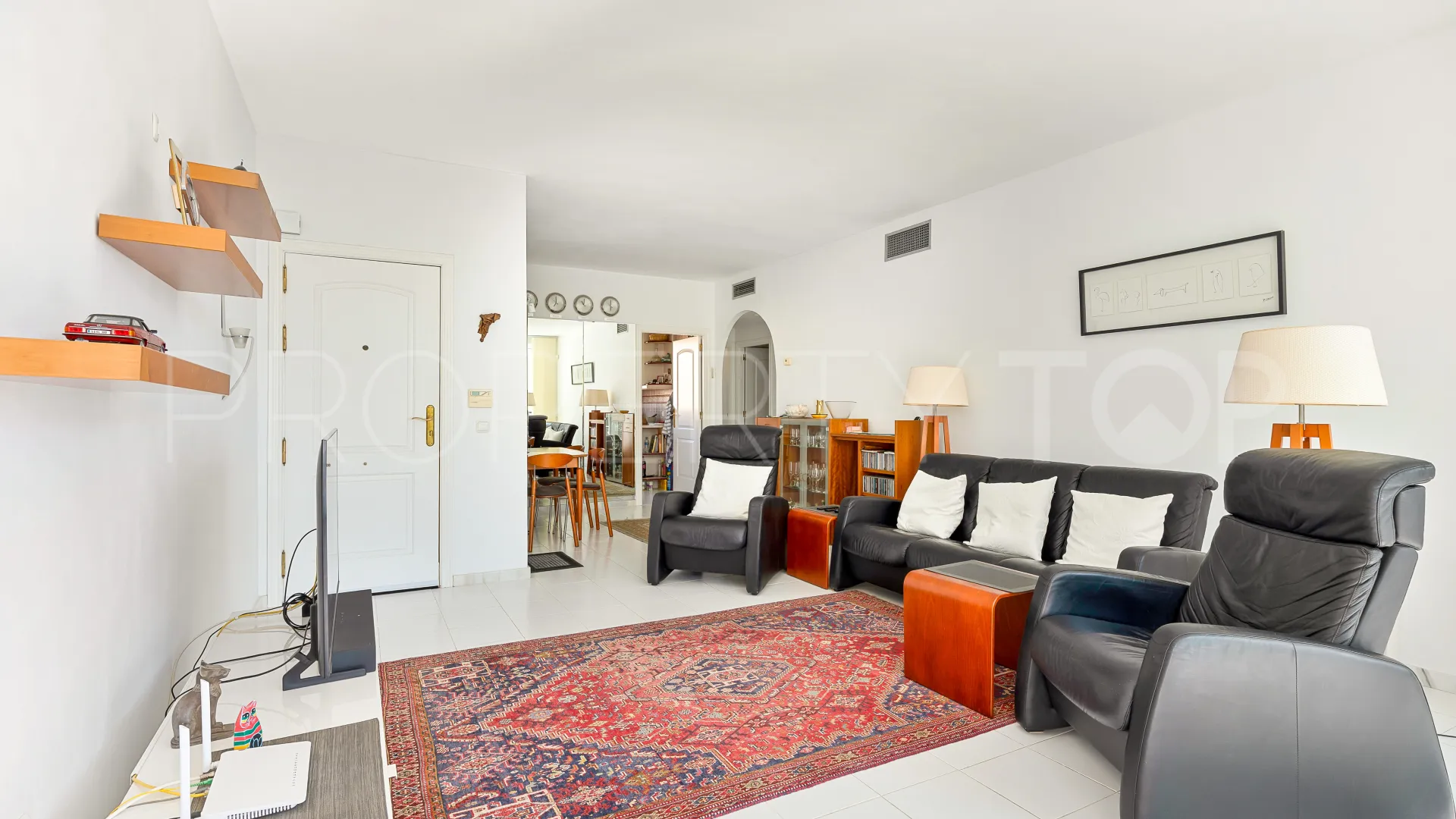 Se vende apartamento en Miraflores Golf