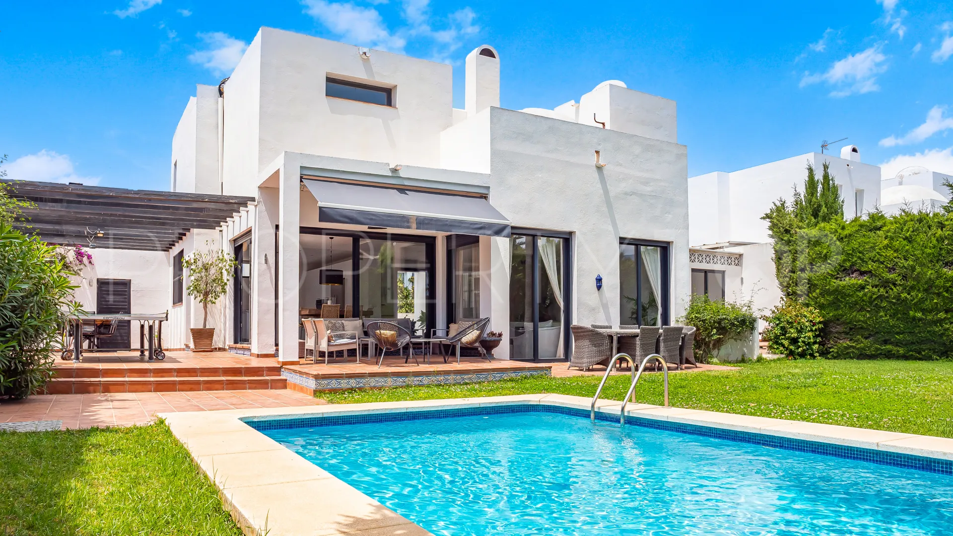 Nueva Andalucia villa for sale