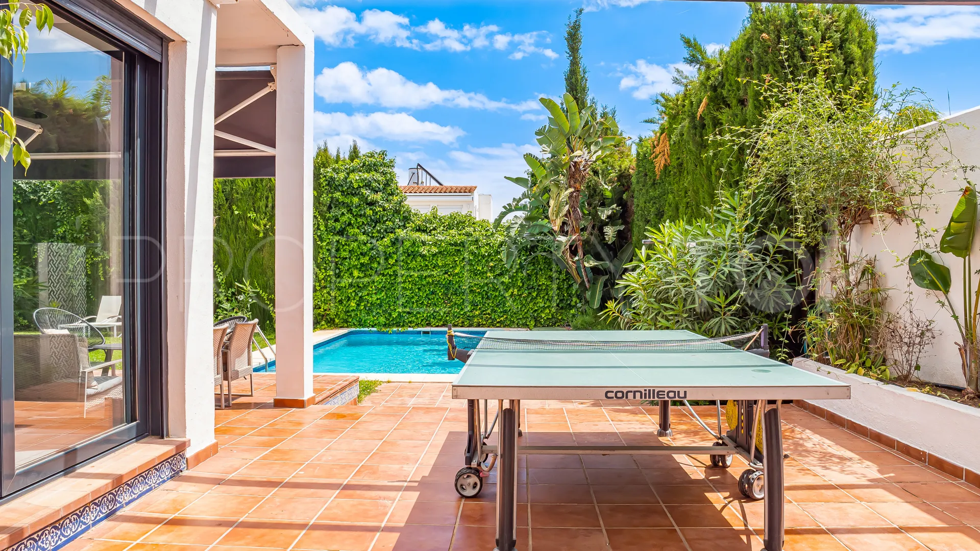Nueva Andalucia villa for sale