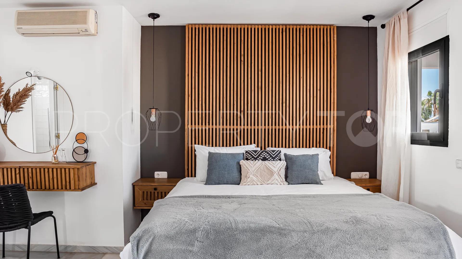 Nueva Andalucia villa for sale