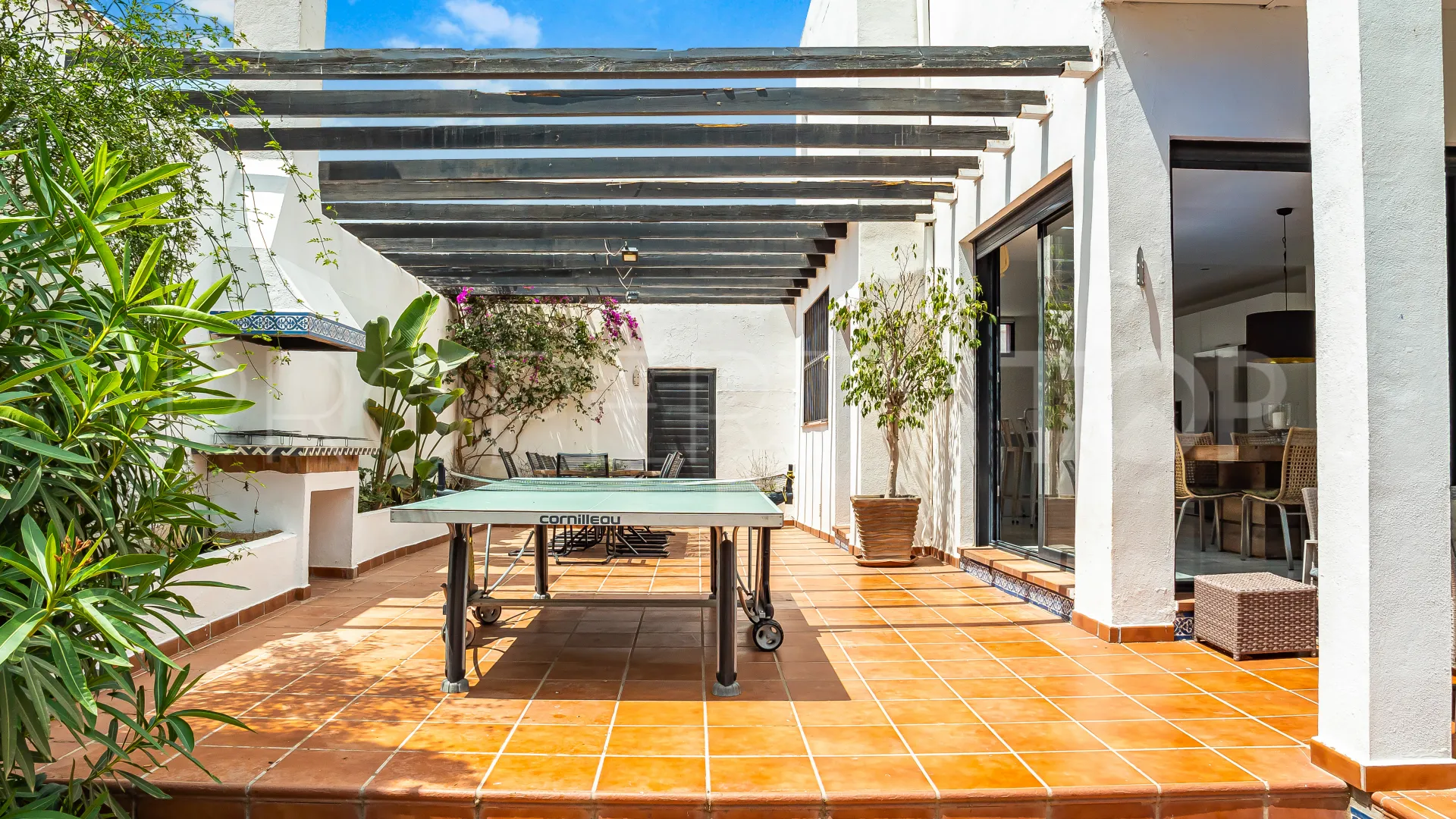 Nueva Andalucia villa for sale