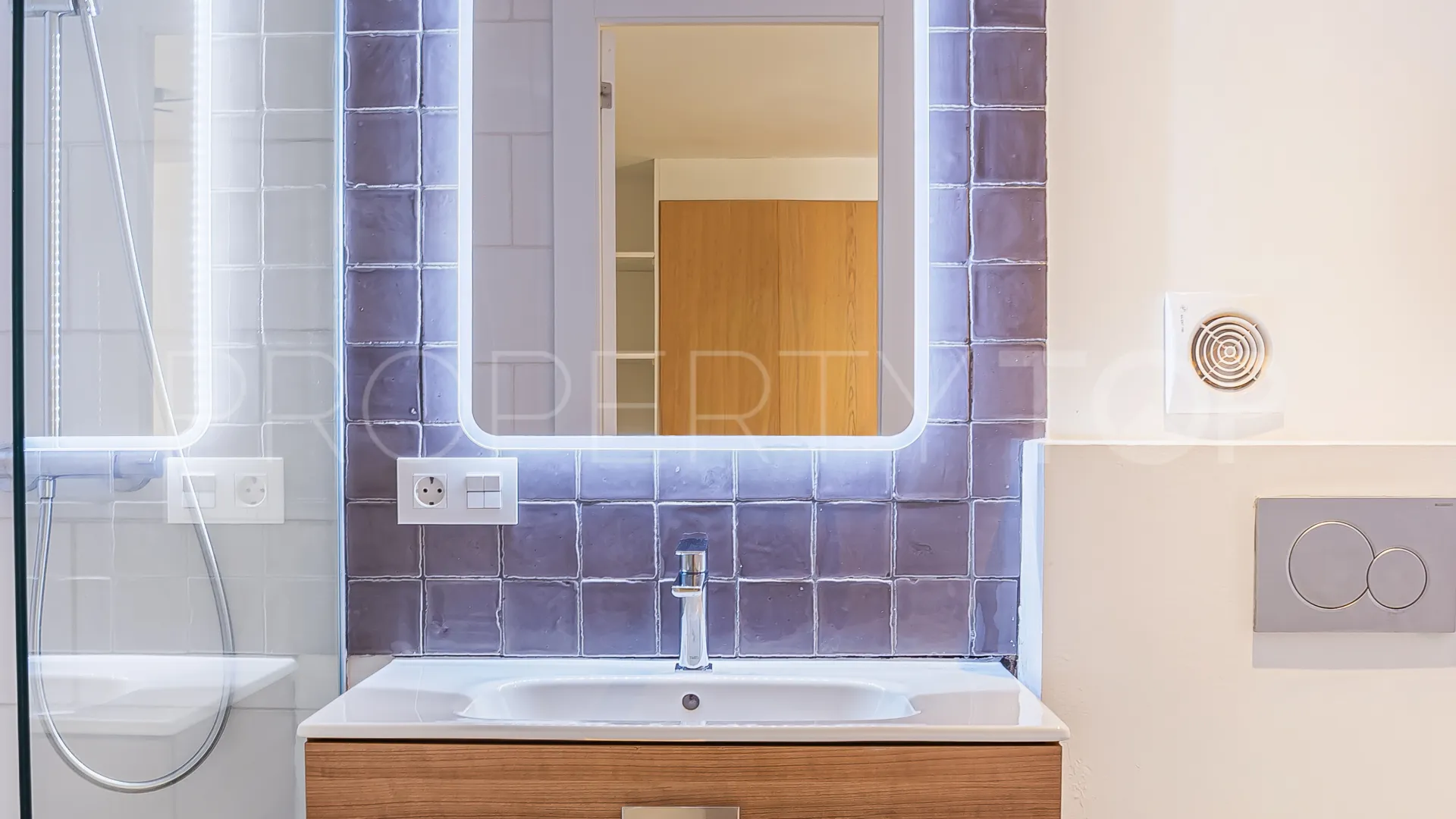 Nueva Andalucia villa for sale