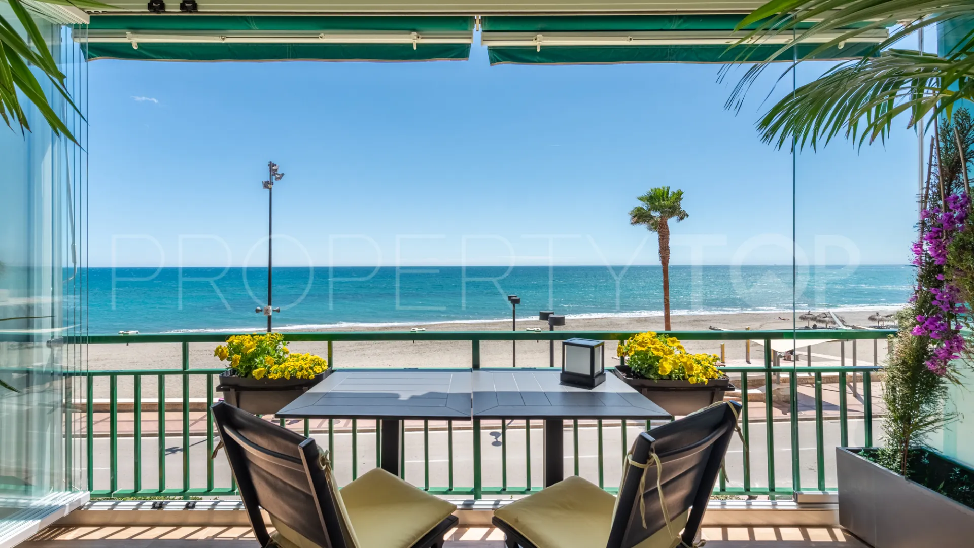Buy apartment with 3 bedrooms in Las Gaviotas - Carvajal
