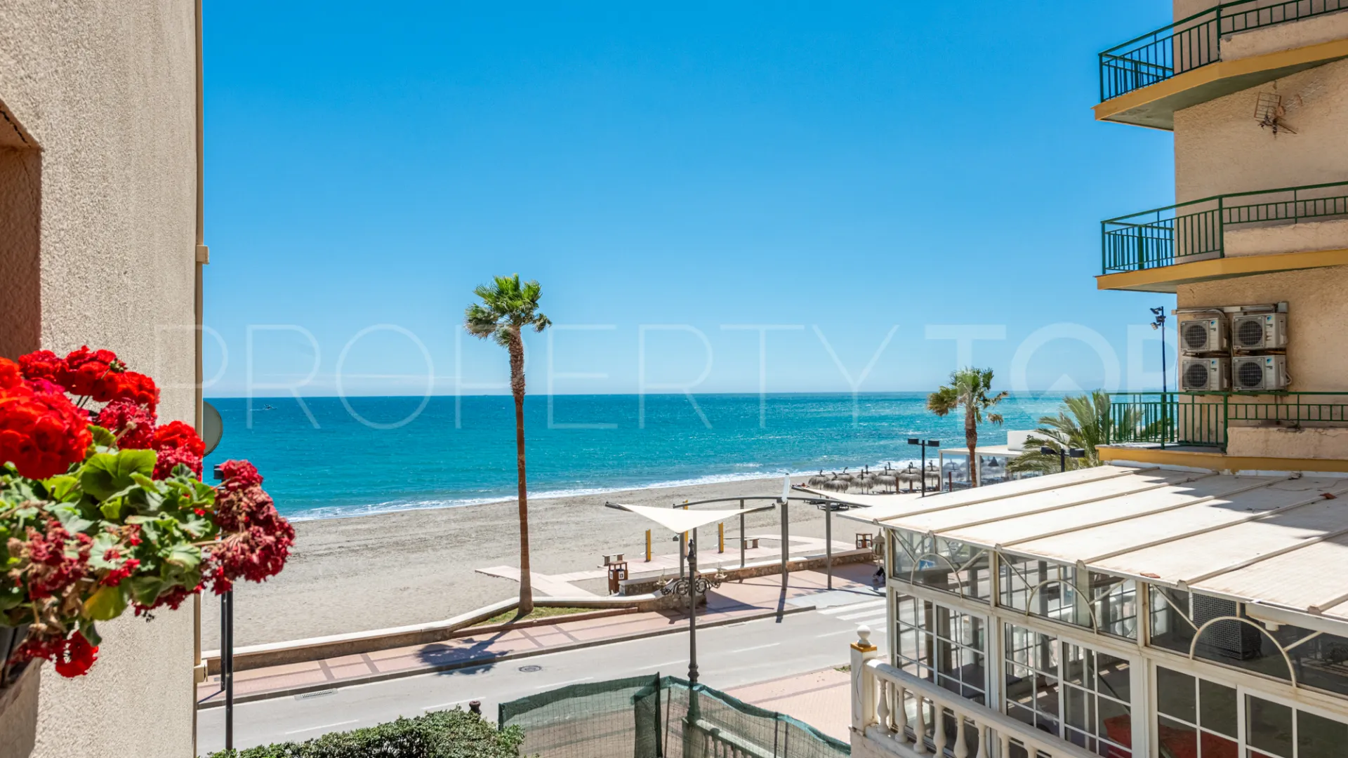Buy apartment with 3 bedrooms in Las Gaviotas - Carvajal