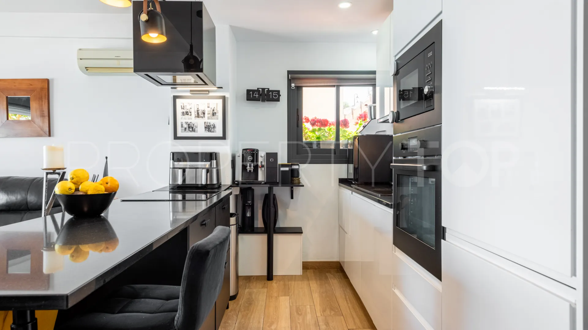 Buy apartment with 3 bedrooms in Las Gaviotas - Carvajal