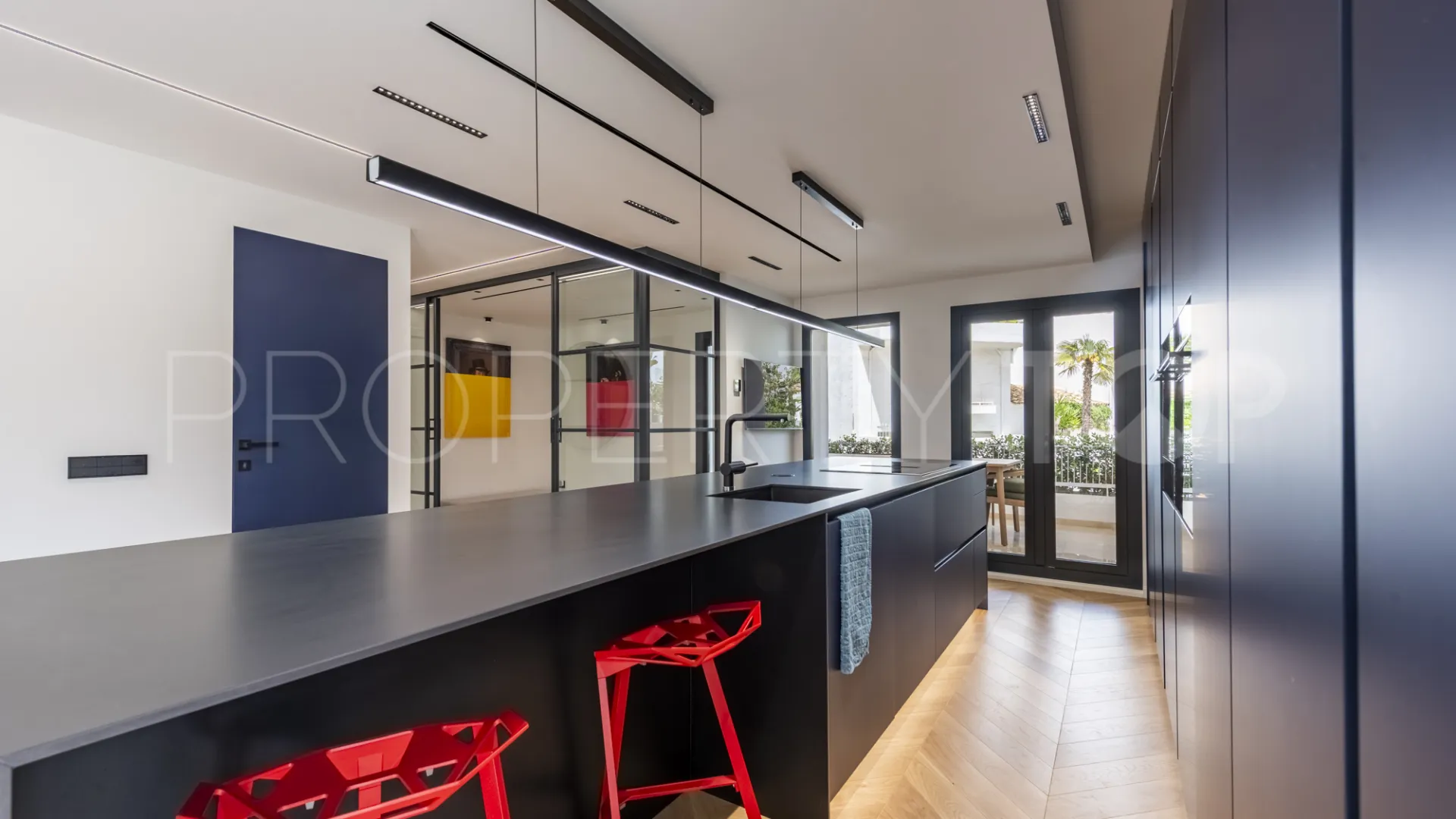 3 bedrooms Marbella East duplex for sale