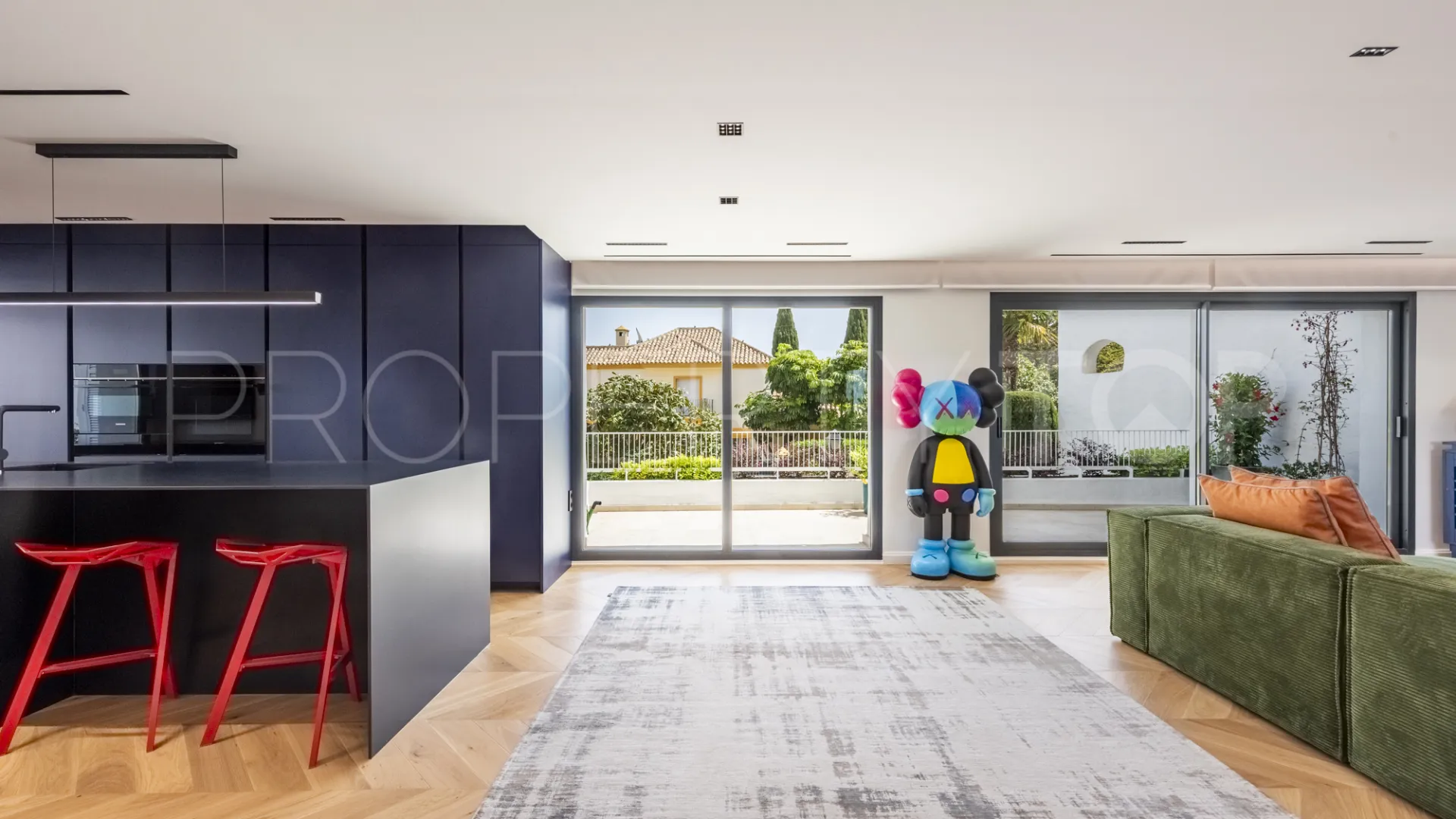 3 bedrooms Marbella East duplex for sale