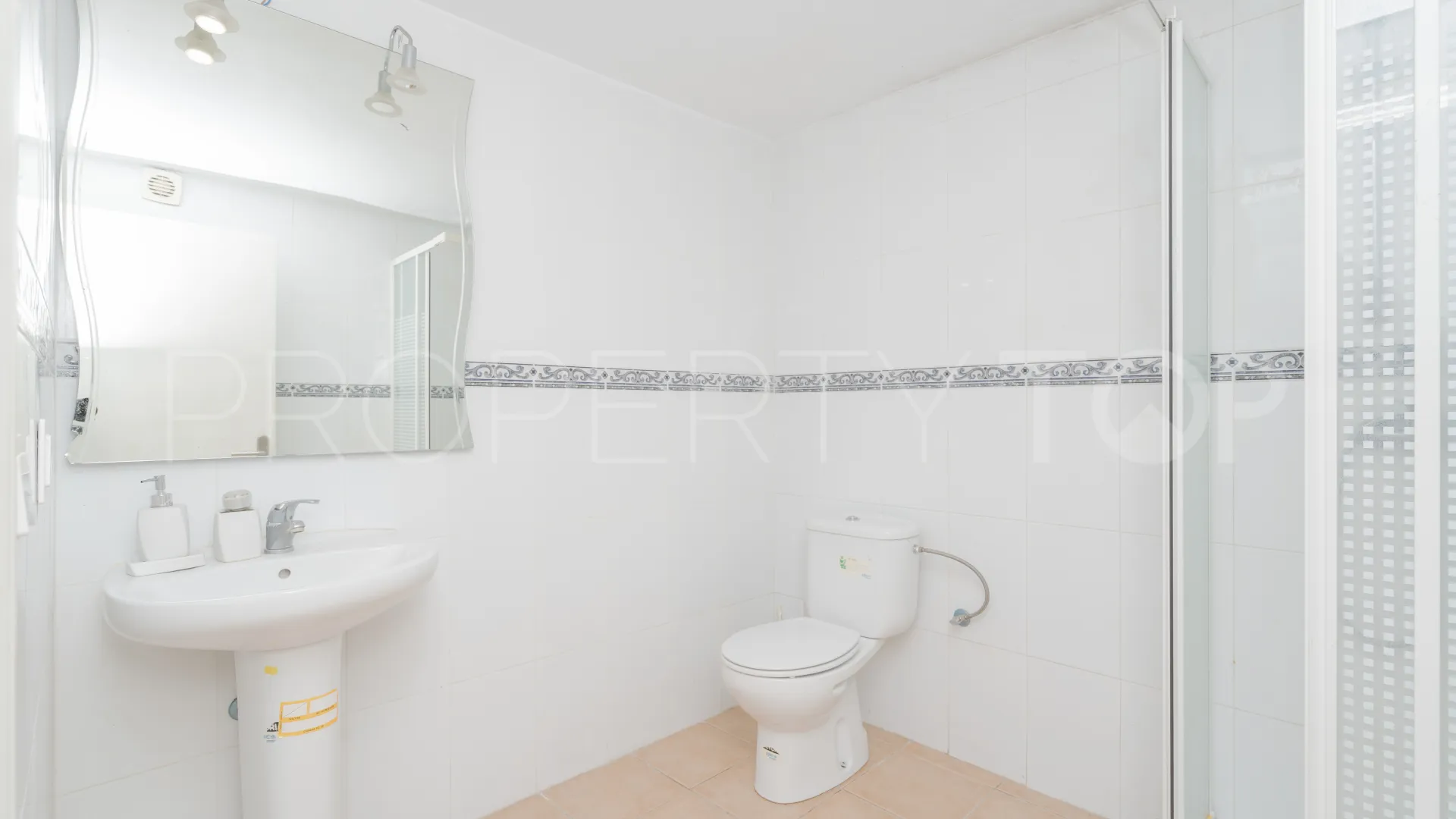 Estepona East town house for sale