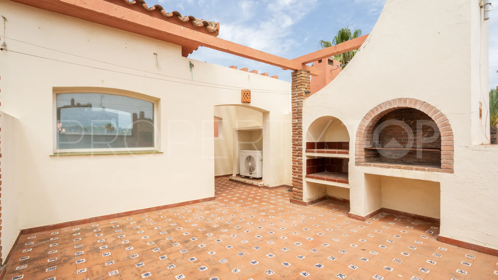 Estepona East town house for sale