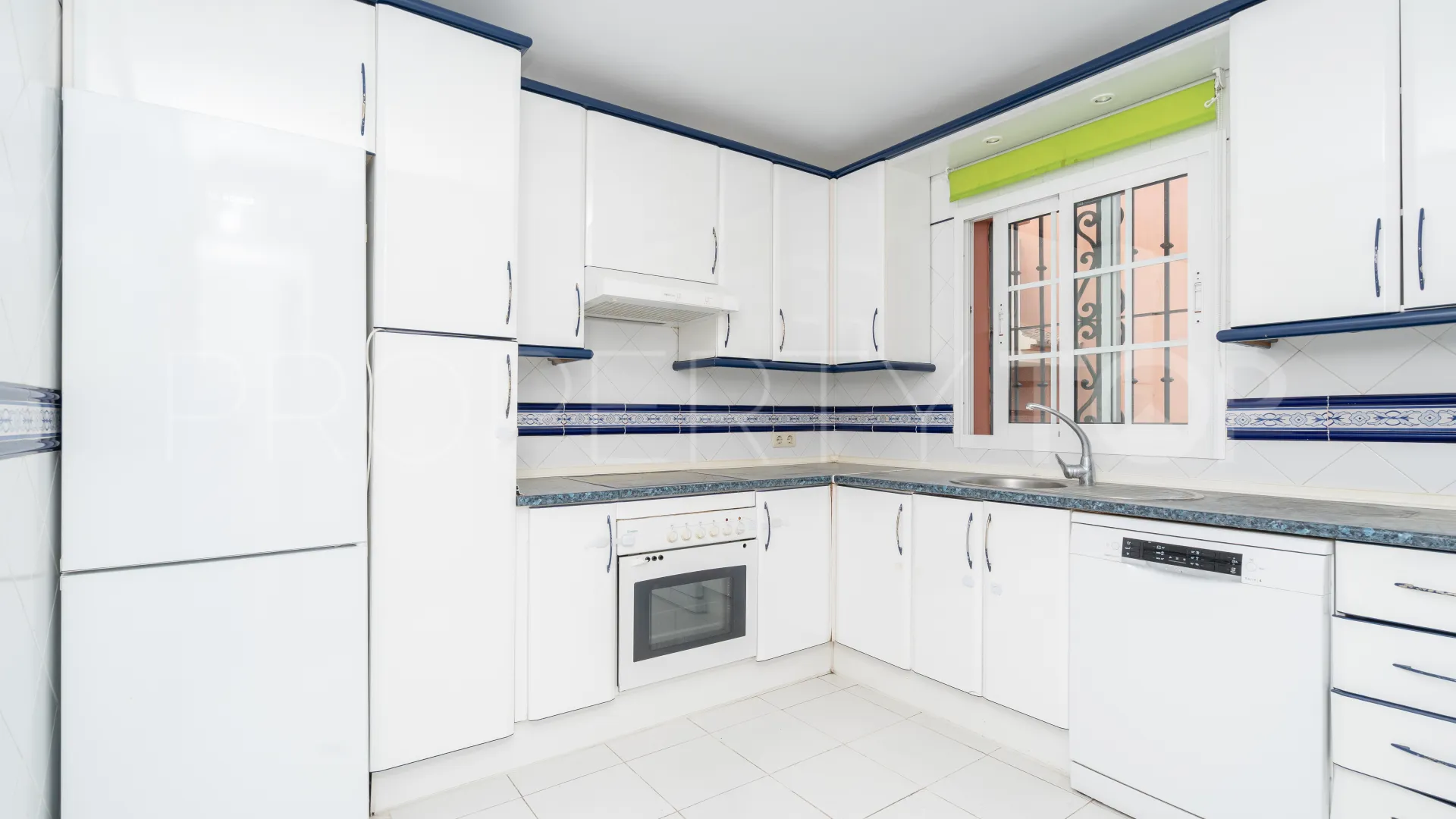 Estepona East town house for sale