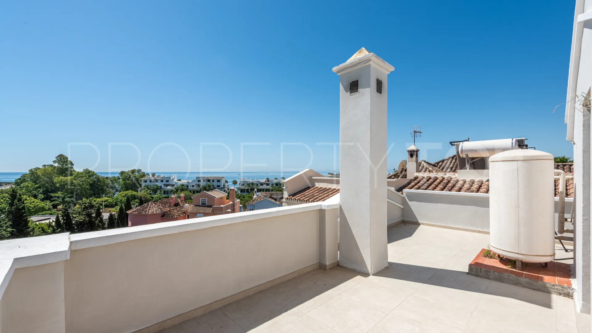 Casa en venta en Estepona