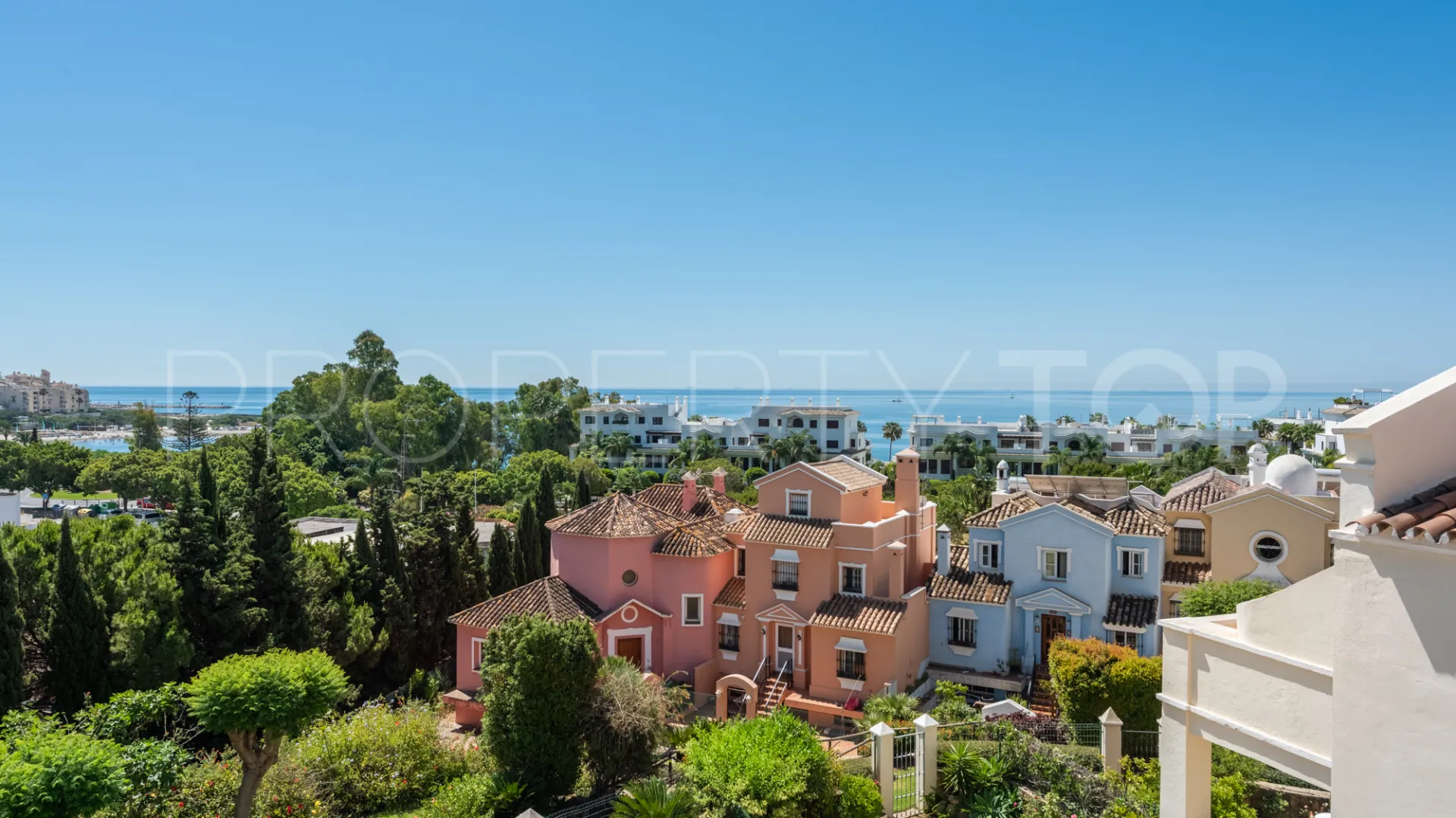 Casa en venta en Estepona