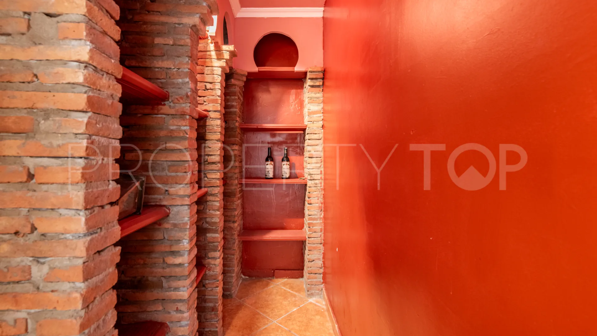 Casa en venta en Estepona