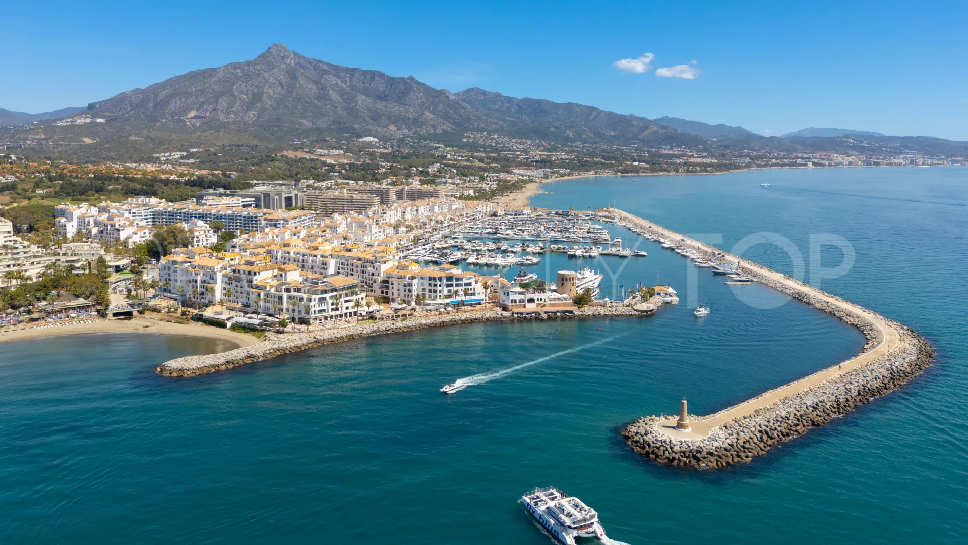 Playas del Duque, apartamento de 3 dormitorios en venta
