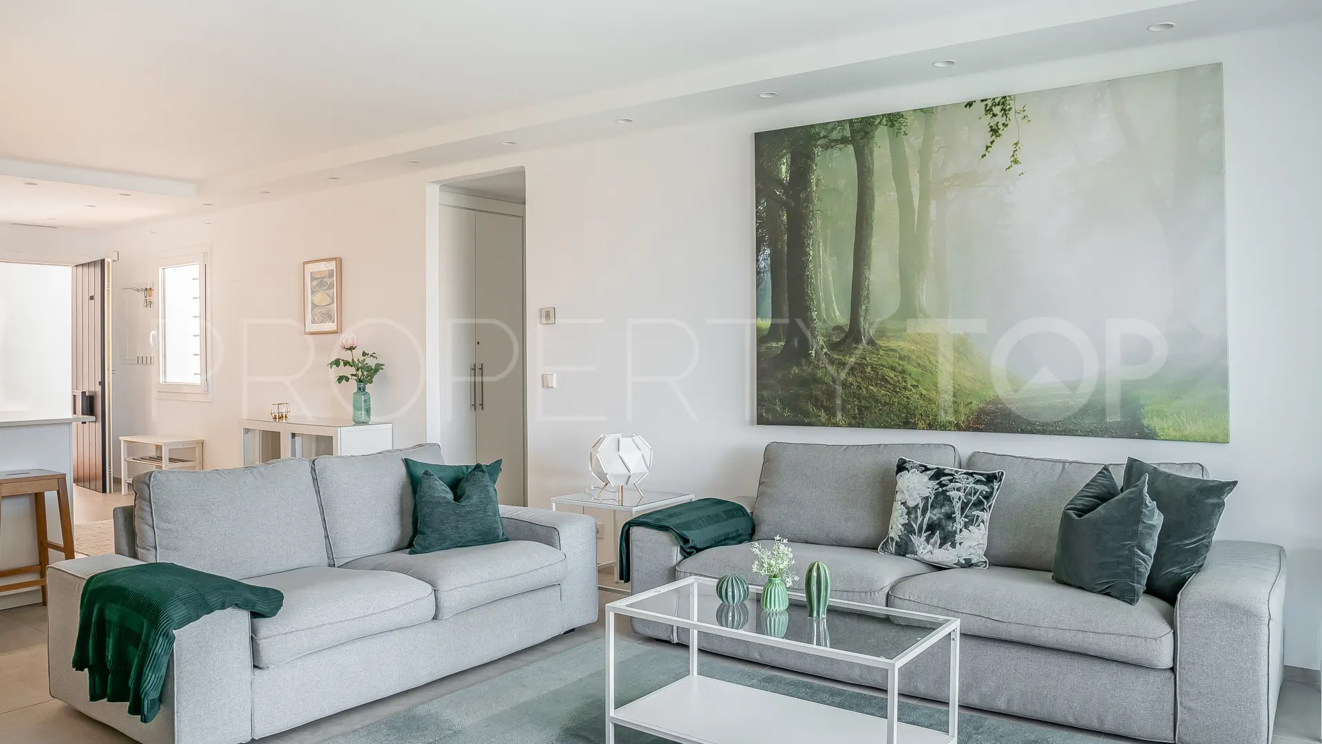 Playas del Duque, apartamento de 3 dormitorios en venta