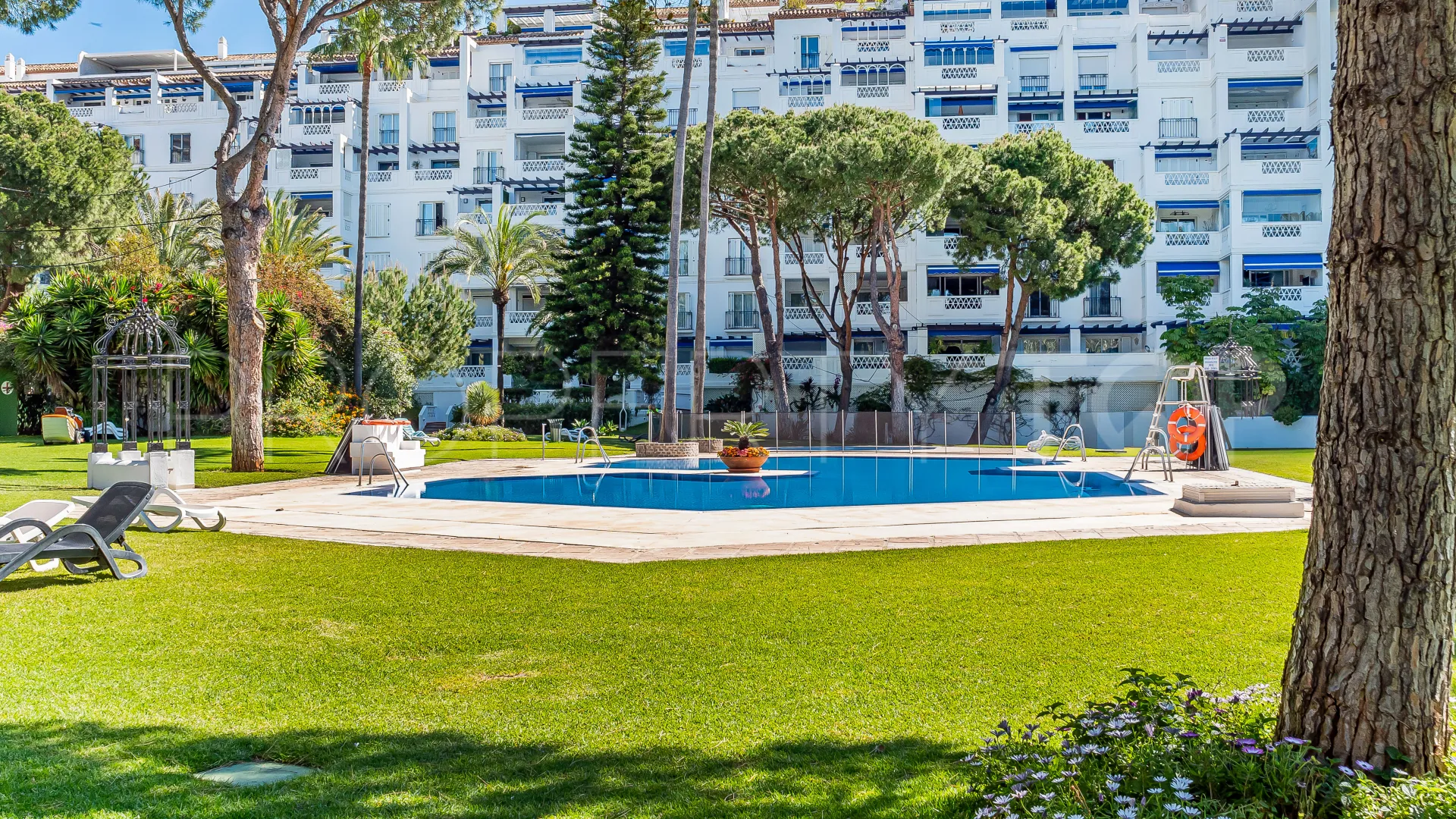Playas del Duque, apartamento de 3 dormitorios en venta