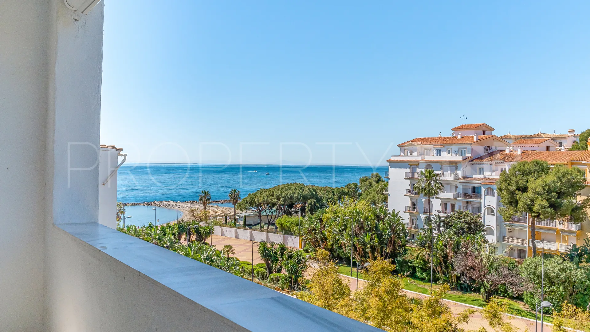 Playas del Duque, apartamento de 3 dormitorios en venta