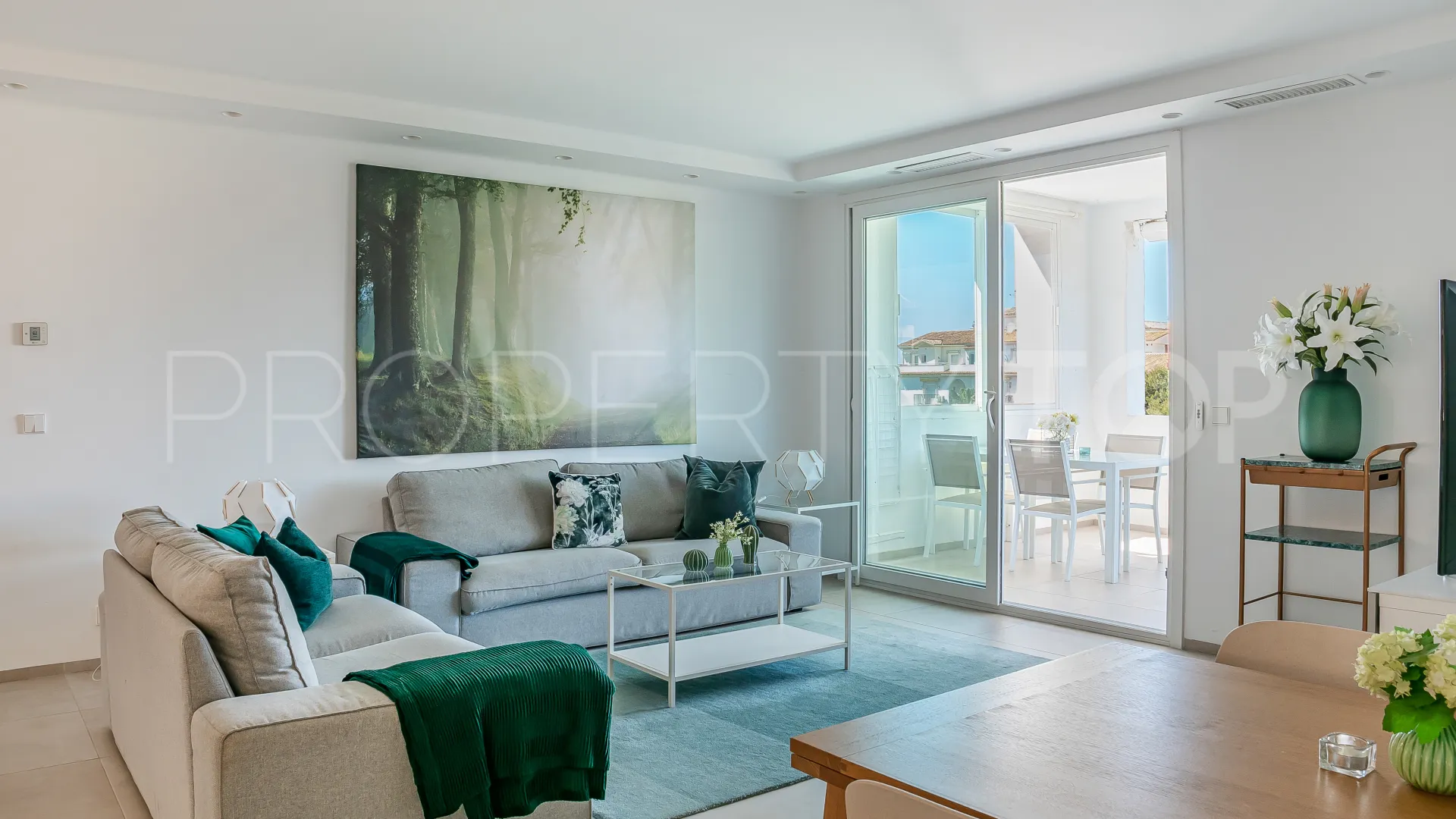 Playas del Duque, apartamento de 3 dormitorios en venta