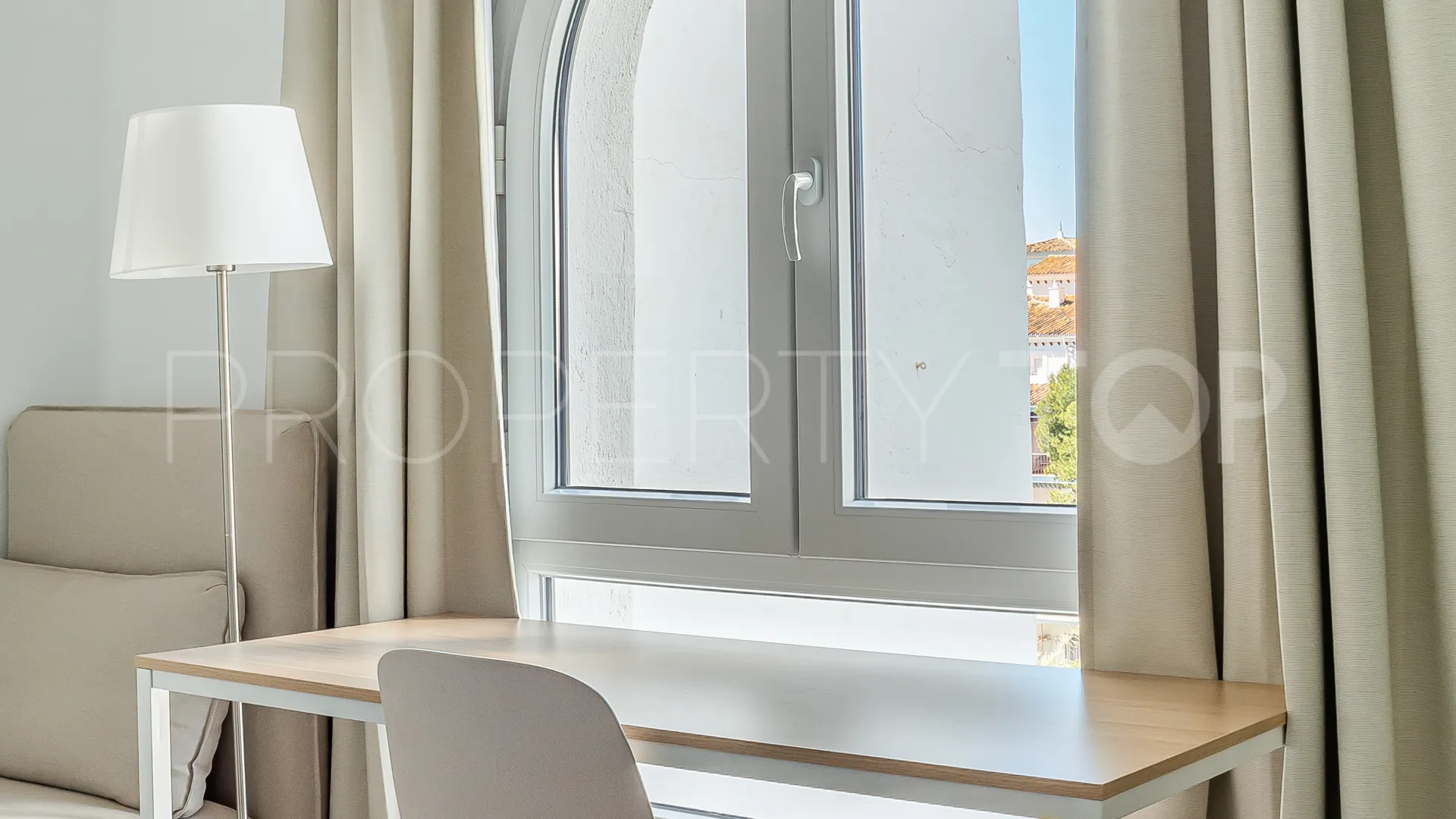 Playas del Duque, apartamento de 3 dormitorios en venta