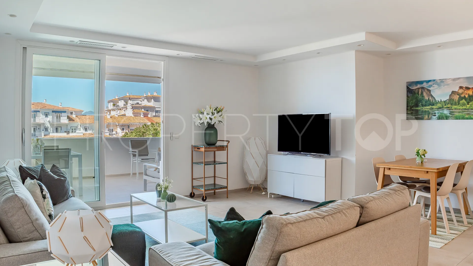 Playas del Duque, apartamento de 3 dormitorios en venta