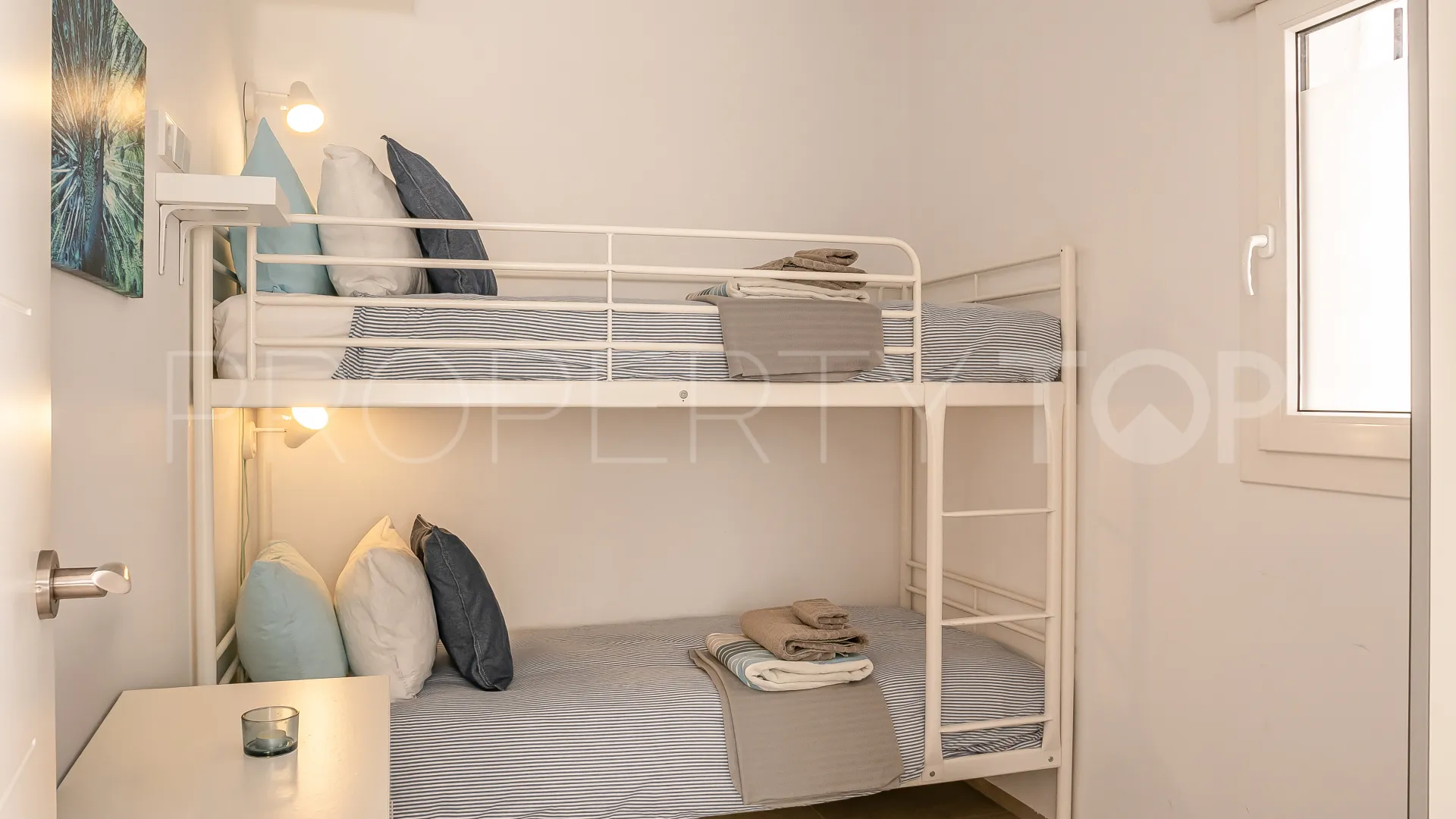Playas del Duque, apartamento de 3 dormitorios en venta